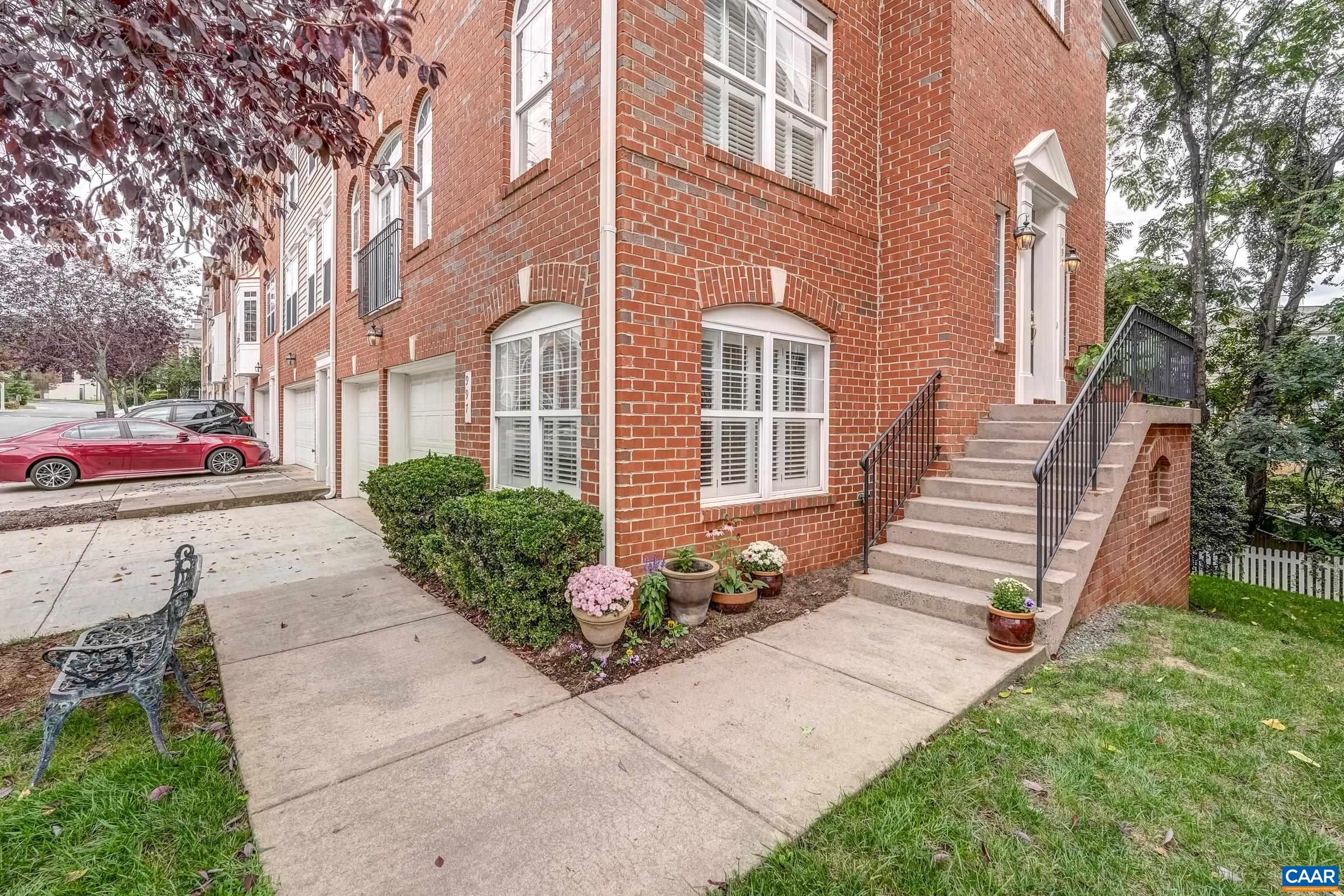 997 GLENWOOD STATION LN, CHARLOTTESVILLE, Virginia 22901, 4 Bedrooms Bedrooms, ,3 BathroomsBathrooms,Residential,997 GLENWOOD STATION LN,669590 MLS # 669590