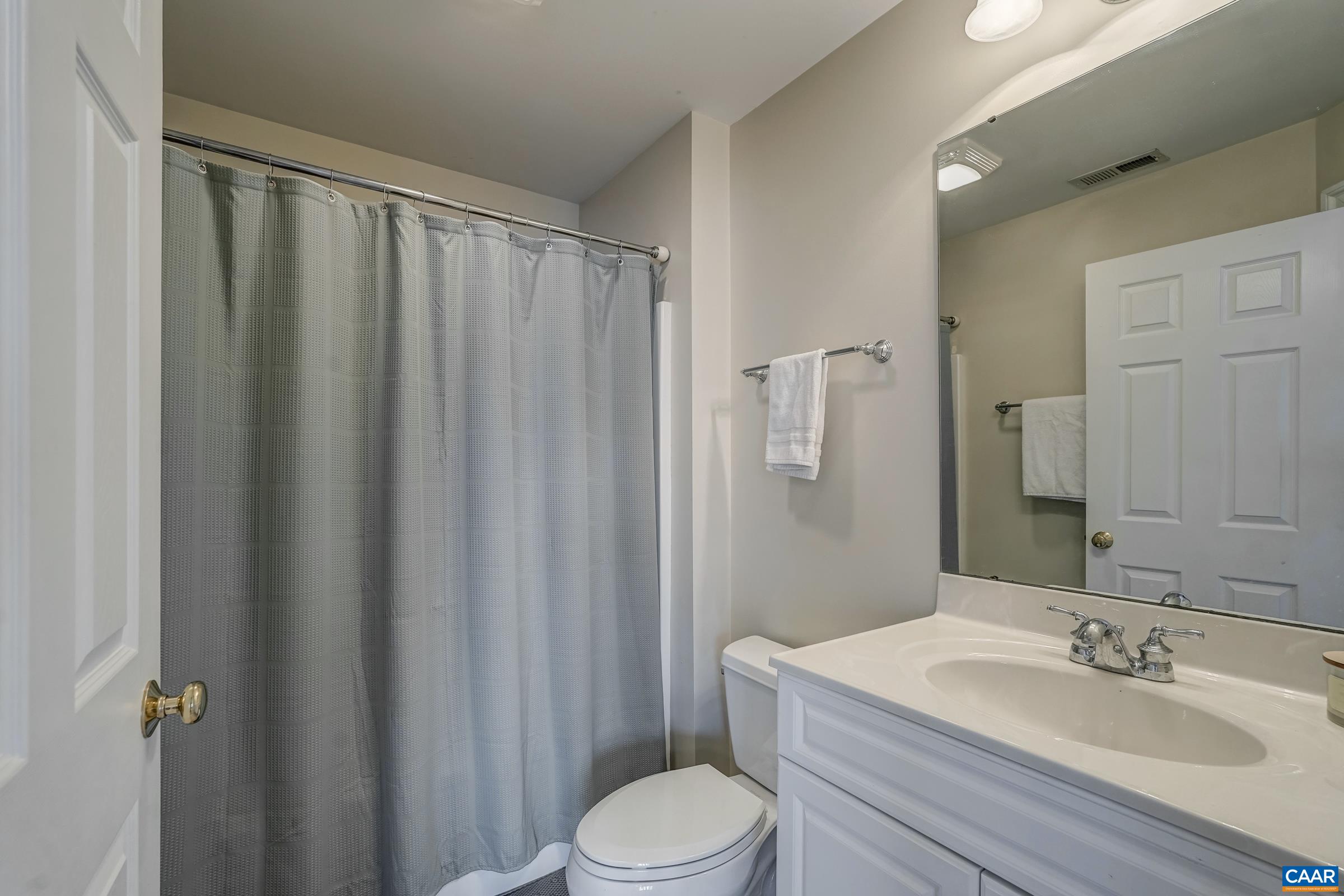 997 GLENWOOD STATION LN, CHARLOTTESVILLE, Virginia 22901, 4 Bedrooms Bedrooms, ,3 BathroomsBathrooms,Residential,997 GLENWOOD STATION LN,669590 MLS # 669590