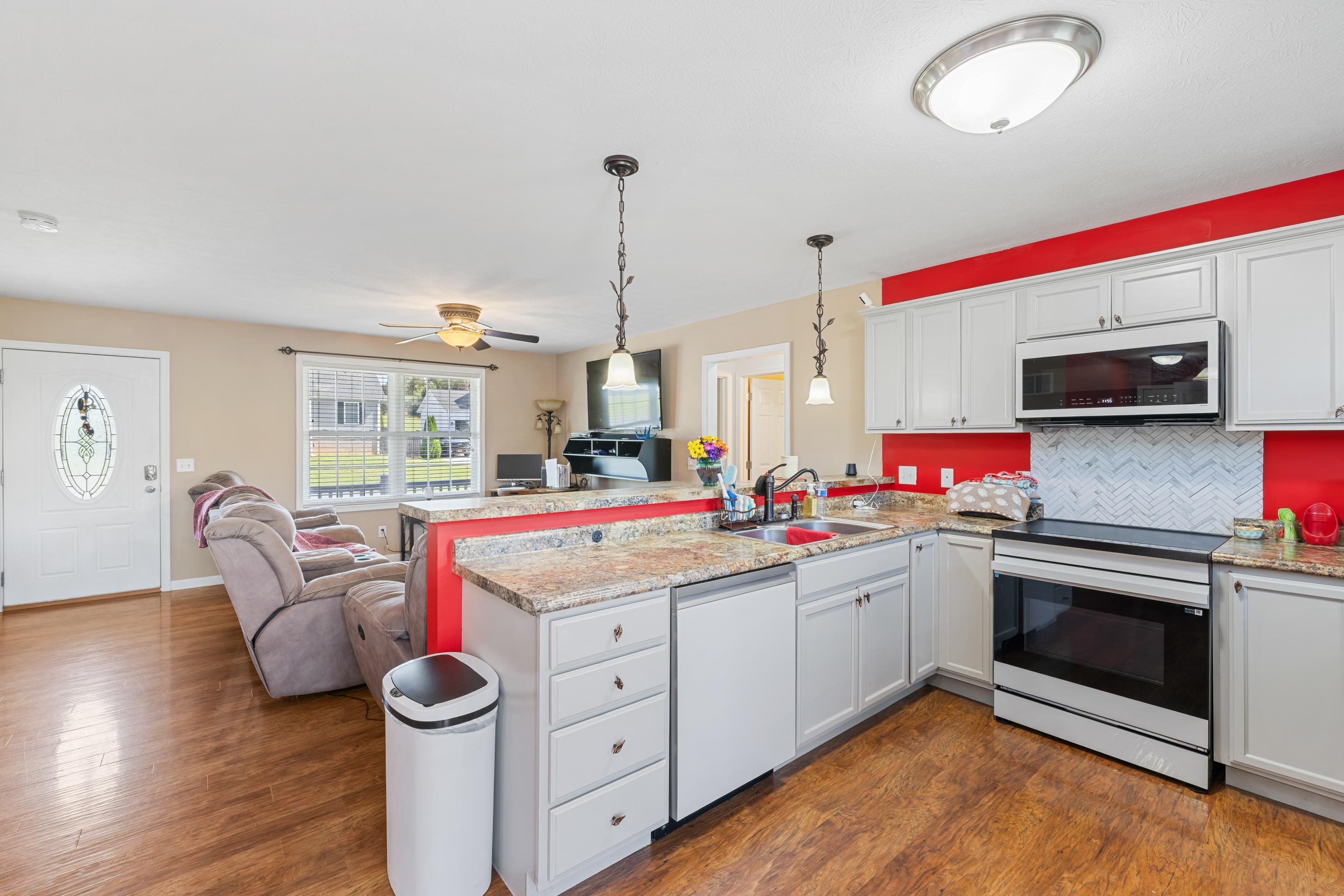 51 THOROUGHBRED CIR, LEXINGTON, Virginia 24450, 3 Bedrooms Bedrooms, ,2 BathroomsBathrooms,Residential,51 THOROUGHBRED CIR,669687 MLS # 669687 51 THOROUGHBRED CIR, LEXINGTON, Virginia 24450, 3 Bedrooms Bedrooms, ,2 BathroomsBathrooms,Residential,51 THOROUGHBRED CIR,669687 MLS # 669687