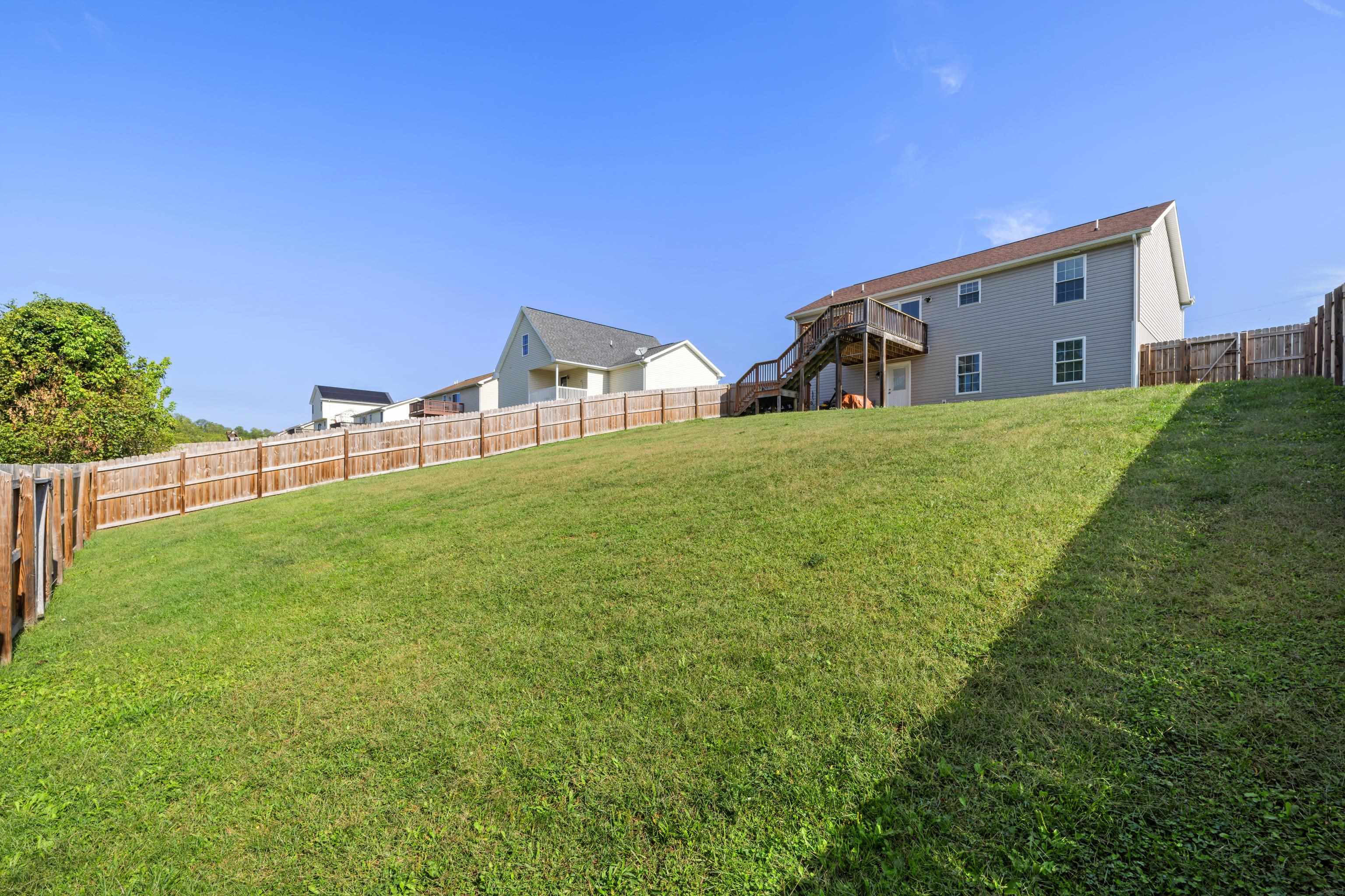 51 THOROUGHBRED CIR, LEXINGTON, Virginia 24450, 3 Bedrooms Bedrooms, ,2 BathroomsBathrooms,Residential,51 THOROUGHBRED CIR,669687 MLS # 669687 51 THOROUGHBRED CIR, LEXINGTON, Virginia 24450, 3 Bedrooms Bedrooms, ,2 BathroomsBathrooms,Residential,51 THOROUGHBRED CIR,669687 MLS # 669687