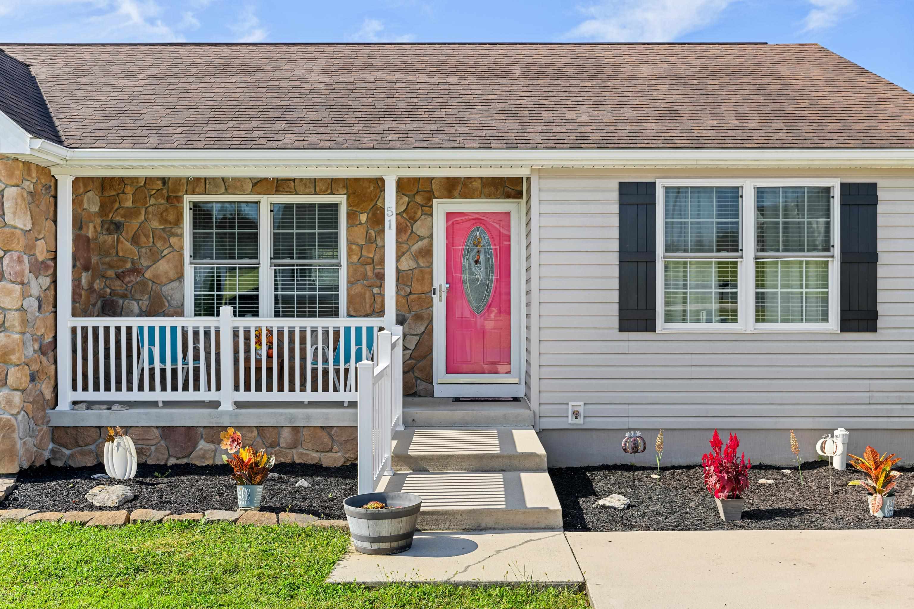 51 THOROUGHBRED CIR, LEXINGTON, Virginia 24450, 3 Bedrooms Bedrooms, ,2 BathroomsBathrooms,Residential,51 THOROUGHBRED CIR,669687 MLS # 669687 51 THOROUGHBRED CIR, LEXINGTON, Virginia 24450, 3 Bedrooms Bedrooms, ,2 BathroomsBathrooms,Residential,51 THOROUGHBRED CIR,669687 MLS # 669687