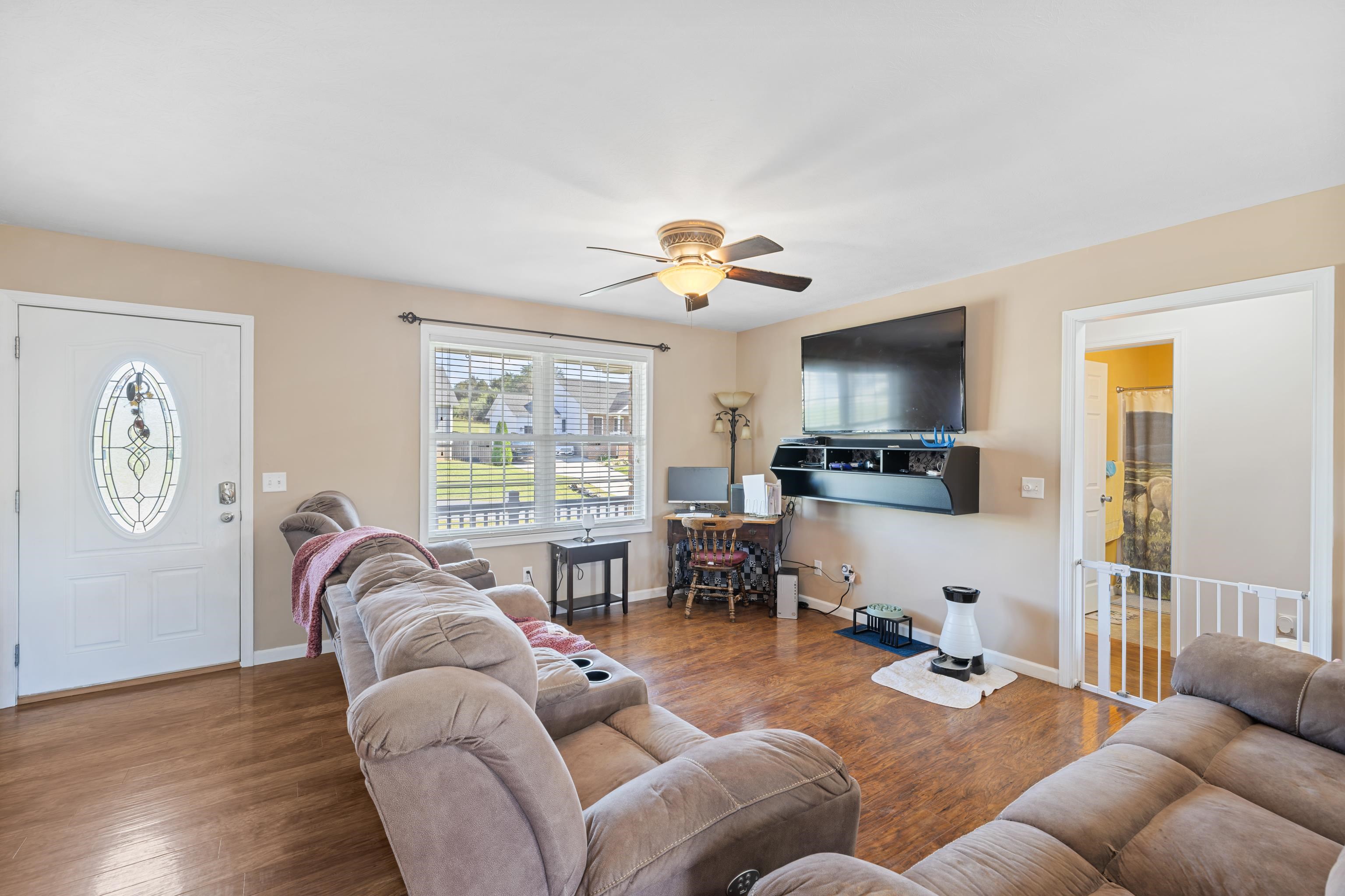 51 THOROUGHBRED CIR, LEXINGTON, Virginia 24450, 3 Bedrooms Bedrooms, ,2 BathroomsBathrooms,Residential,51 THOROUGHBRED CIR,669687 MLS # 669687 51 THOROUGHBRED CIR, LEXINGTON, Virginia 24450, 3 Bedrooms Bedrooms, ,2 BathroomsBathrooms,Residential,51 THOROUGHBRED CIR,669687 MLS # 669687