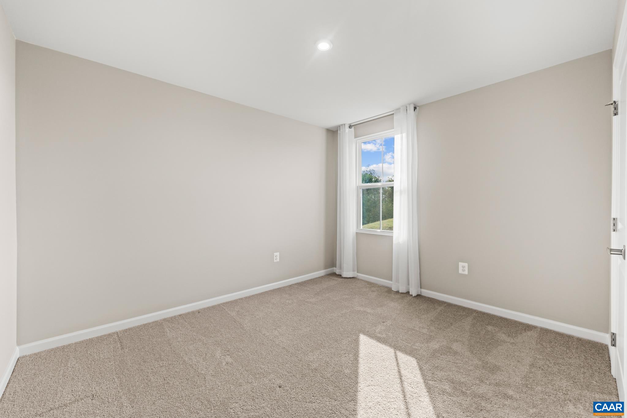 59 GLACIER AVE, BARBOURSVILLE, Virginia 22923, 5 Bedrooms Bedrooms, ,2 BathroomsBathrooms,Residential,ELDER MODEL,59 GLACIER AVE,669689 MLS # 669689