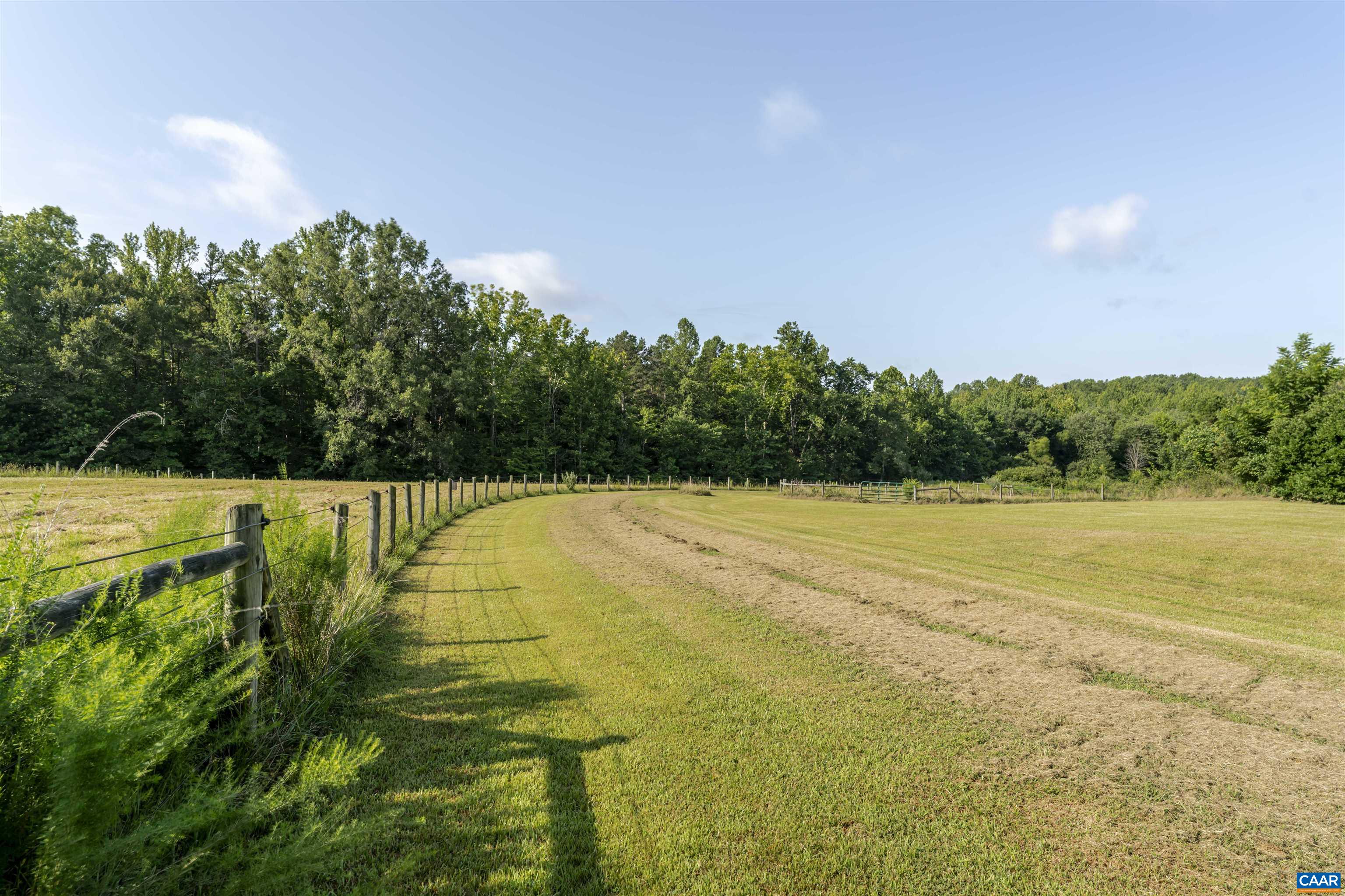 410 LAUGHTON LN, KENTS STORE, Virginia 23084, 3 Bedrooms Bedrooms, ,2 BathroomsBathrooms,Residential,VENABLE CREEK FARM,410 LAUGHTON LN,669691 MLS # 669691