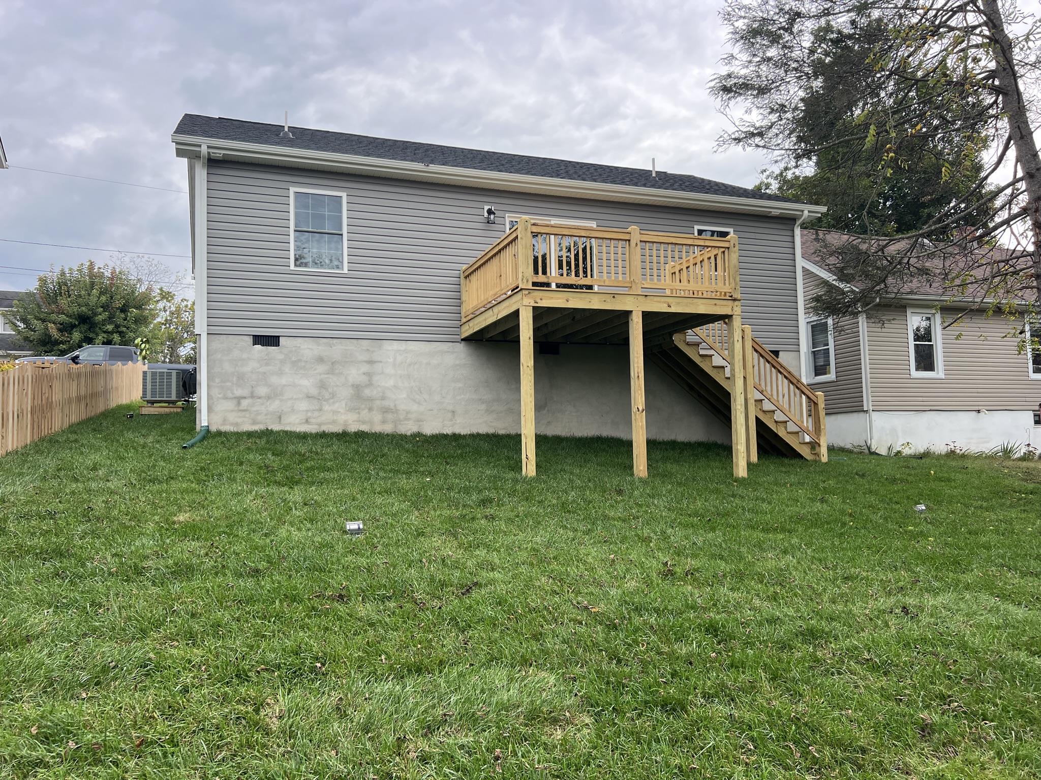 216 THOMPSON ST, STAUNTON, Virginia 24401, 3 Bedrooms Bedrooms, ,2 BathroomsBathrooms,Residential,216 THOMPSON ST,669692 MLS # 669692 216 THOMPSON ST, STAUNTON, Virginia 24401, 3 Bedrooms Bedrooms, ,2 BathroomsBathrooms,Residential,216 THOMPSON ST,669692 MLS # 669692