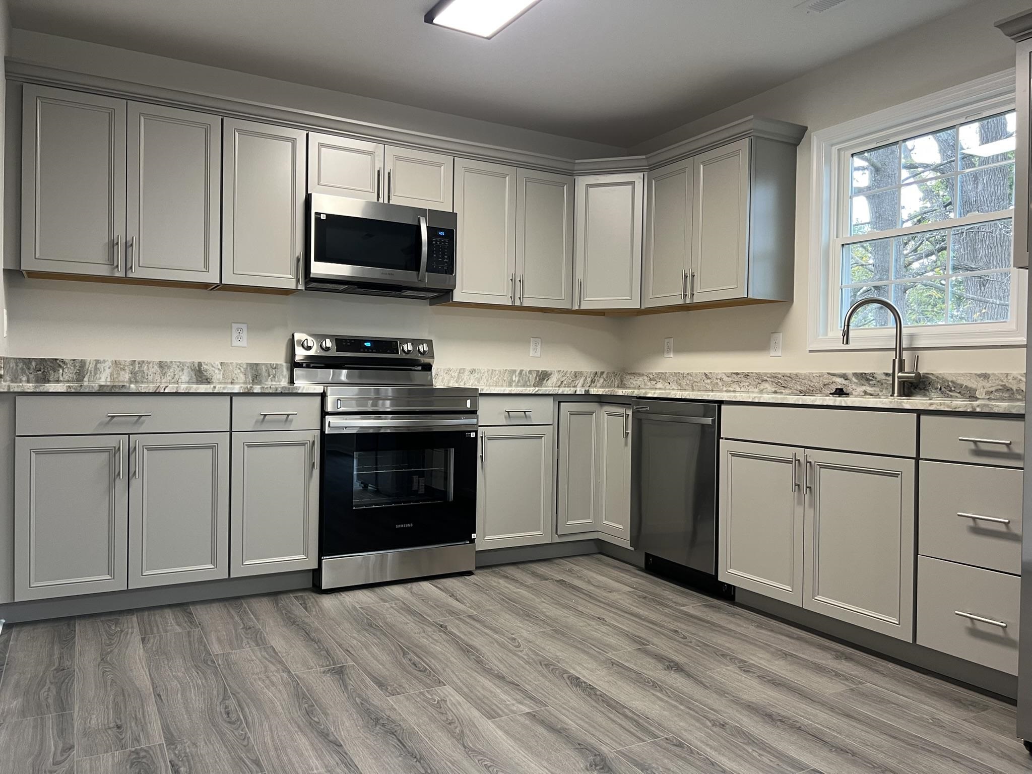 216 THOMPSON ST, STAUNTON, Virginia 24401, 3 Bedrooms Bedrooms, ,2 BathroomsBathrooms,Residential,216 THOMPSON ST,669692 MLS # 669692 216 THOMPSON ST, STAUNTON, Virginia 24401, 3 Bedrooms Bedrooms, ,2 BathroomsBathrooms,Residential,216 THOMPSON ST,669692 MLS # 669692