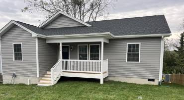 216 THOMPSON ST, STAUNTON, Virginia 24401, 3 Bedrooms Bedrooms, ,3 BathroomsBathrooms,Residential,216 THOMPSON ST,669692 MLS # 669692