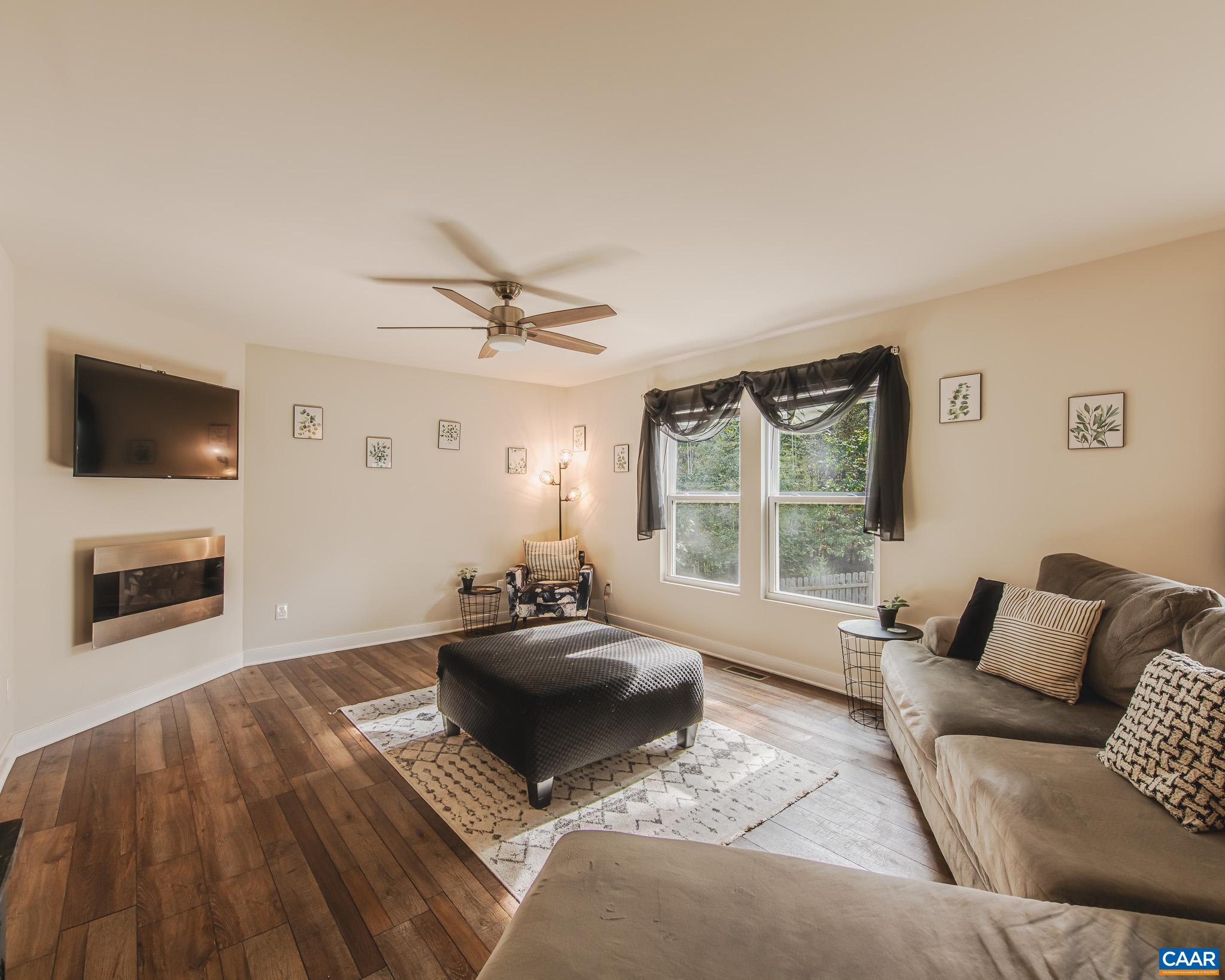 4 DEERWOOD LN, PALMYRA, Virginia 22963, 3 Bedrooms Bedrooms, ,2 BathroomsBathrooms,Residential,4 DEERWOOD LN,669697 MLS # 669697