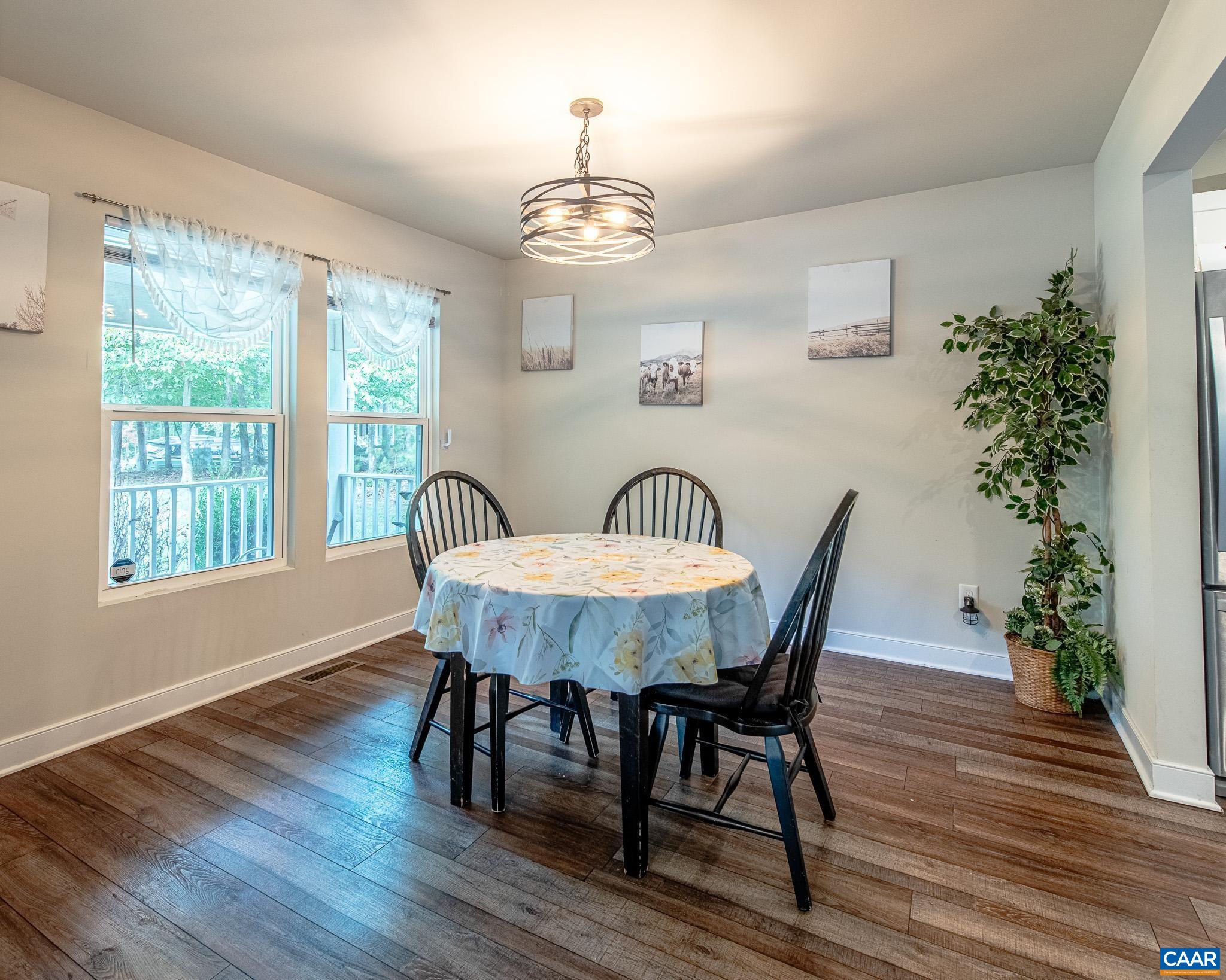 4 DEERWOOD LN, PALMYRA, Virginia 22963, 3 Bedrooms Bedrooms, ,2 BathroomsBathrooms,Residential,4 DEERWOOD LN,669697 MLS # 669697