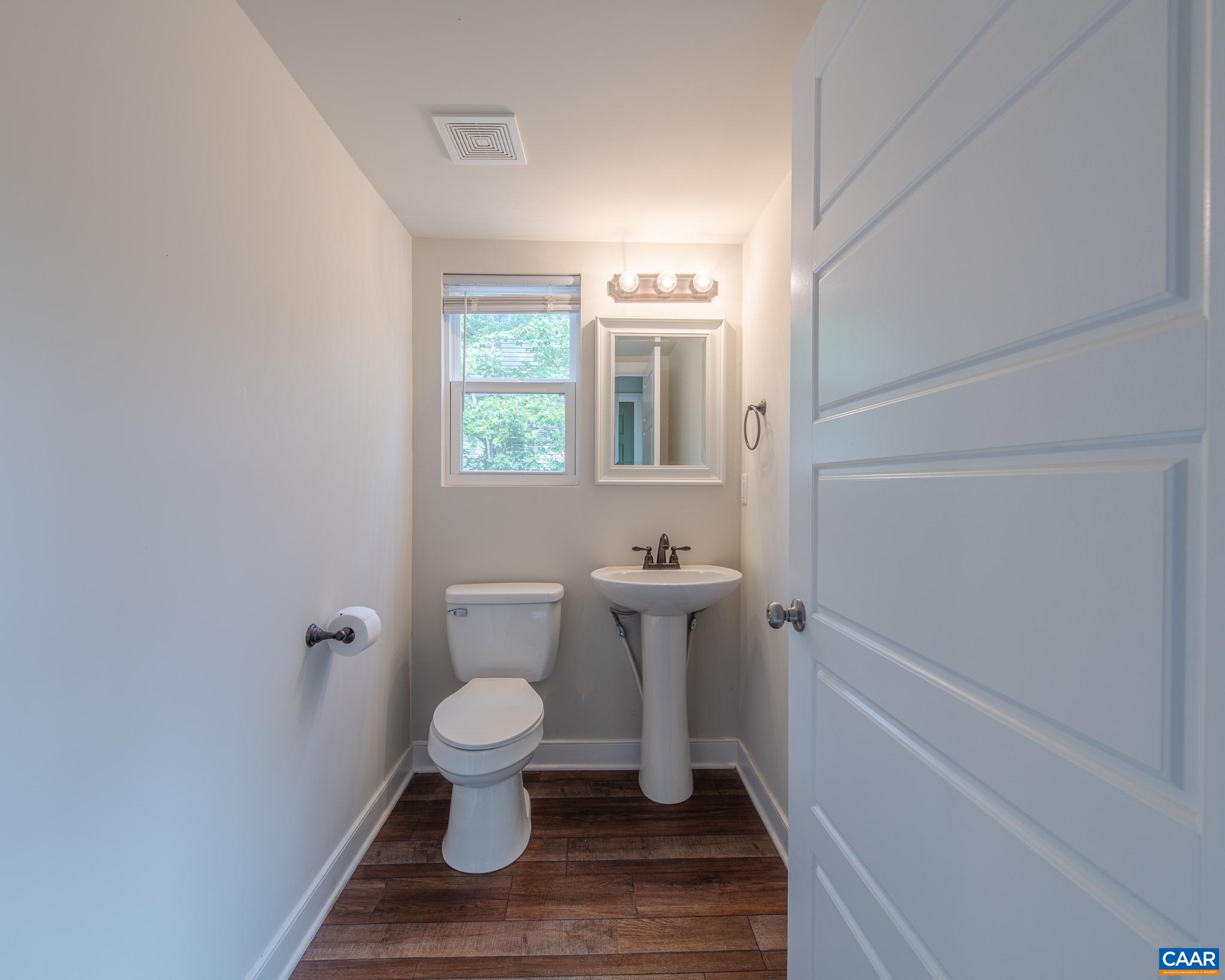 4 DEERWOOD LN, PALMYRA, Virginia 22963, 3 Bedrooms Bedrooms, ,2 BathroomsBathrooms,Residential,4 DEERWOOD LN,669697 MLS # 669697