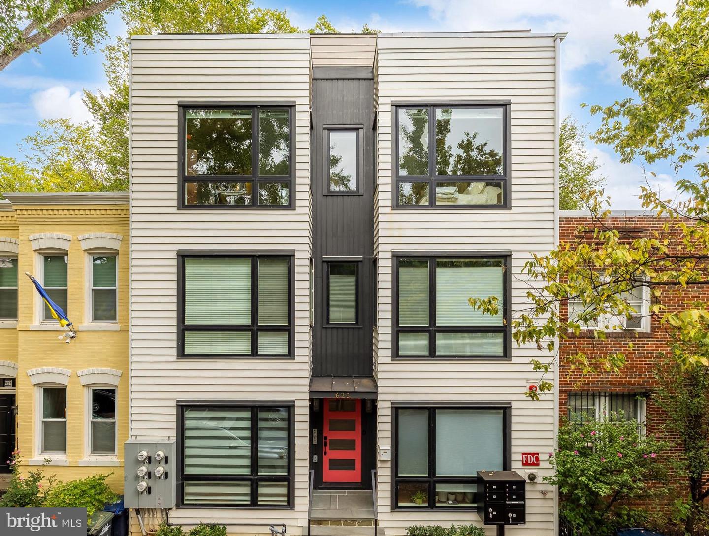 623 14TH PL NE #D, WASHINGTON, District Of Columbia 20002, 3 Bedrooms Bedrooms, ,2 BathroomsBathrooms,Residential,For sale,623 14TH PL NE #D,DCDC2224314 MLS # DCDC2224314