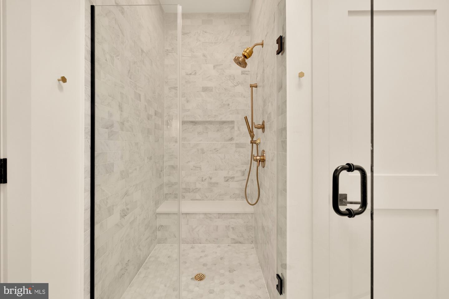 623 14TH PL NE #D, WASHINGTON, District Of Columbia 20002, 3 Bedrooms Bedrooms, ,2 BathroomsBathrooms,Residential,For sale,623 14TH PL NE #D,DCDC2224314 MLS # DCDC2224314