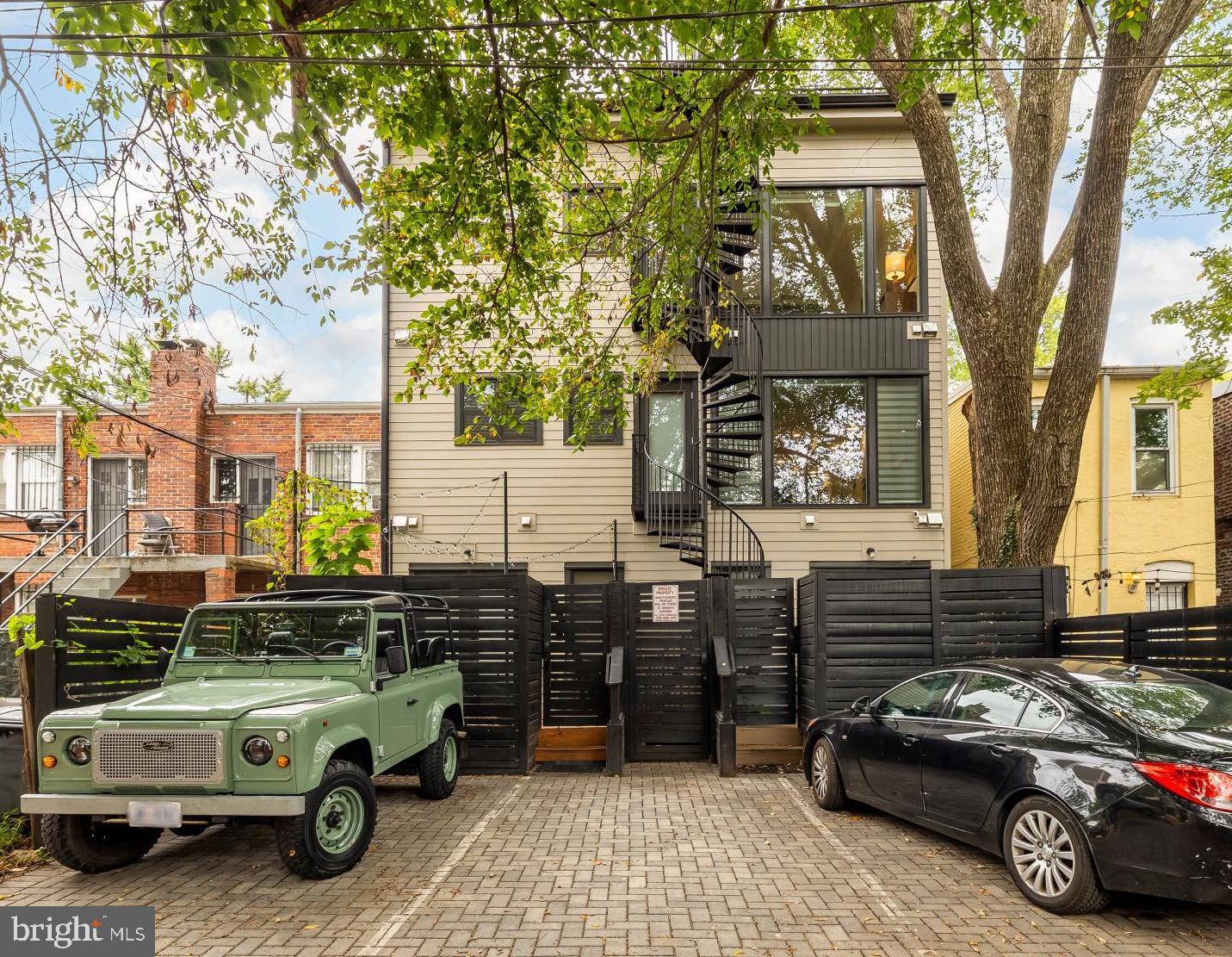 623 14TH PL NE #D, WASHINGTON, District Of Columbia 20002, 3 Bedrooms Bedrooms, ,2 BathroomsBathrooms,Residential,For sale,623 14TH PL NE #D,DCDC2224314 MLS # DCDC2224314