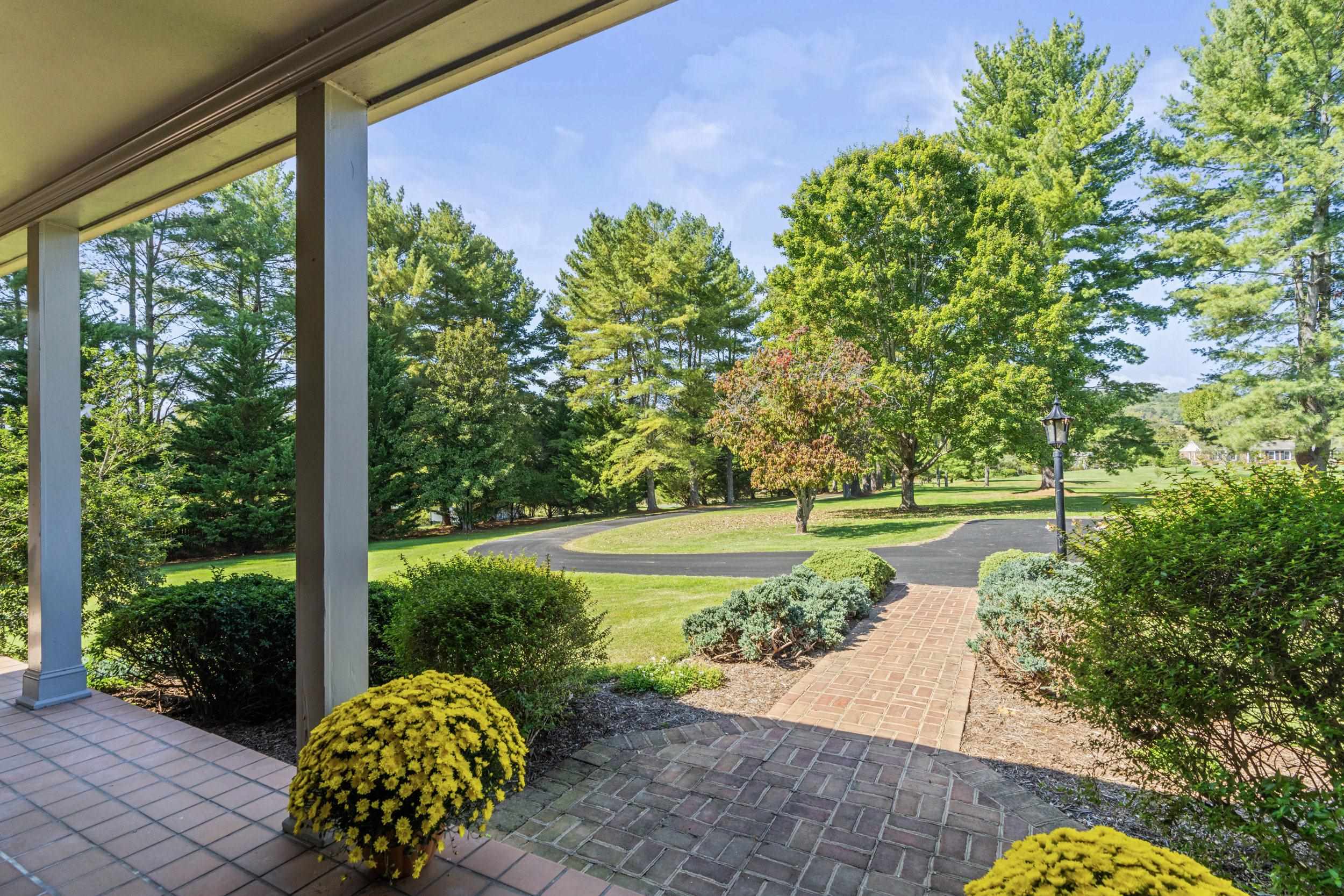 1109 ROSS RD, LEXINGTON, Virginia 24450, 5 Bedrooms Bedrooms, ,3 BathroomsBathrooms,Residential,1109 ROSS RD,669700 MLS # 669700