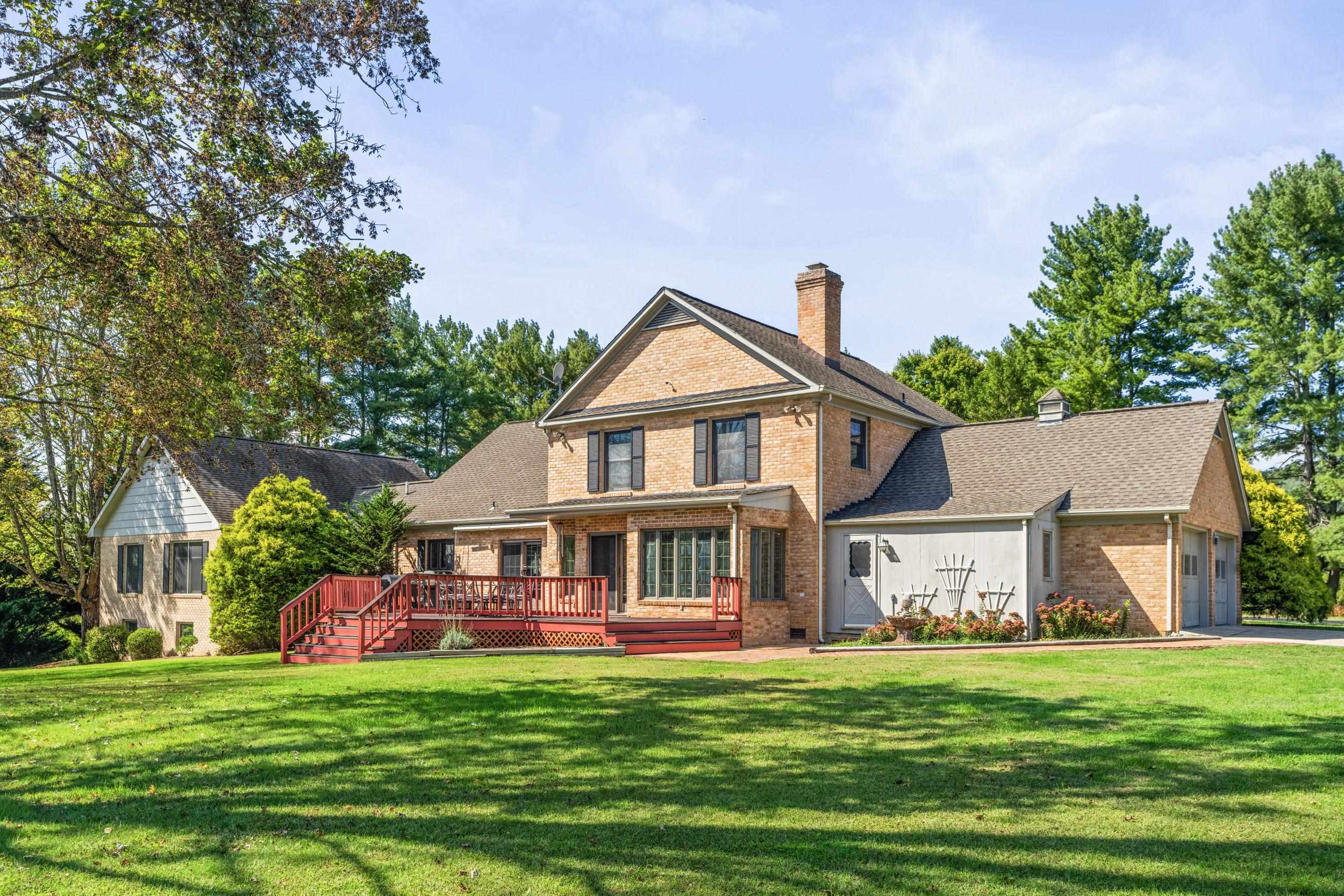 1109 ROSS RD, LEXINGTON, Virginia 24450, 5 Bedrooms Bedrooms, ,3 BathroomsBathrooms,Residential,1109 ROSS RD,669700 MLS # 669700