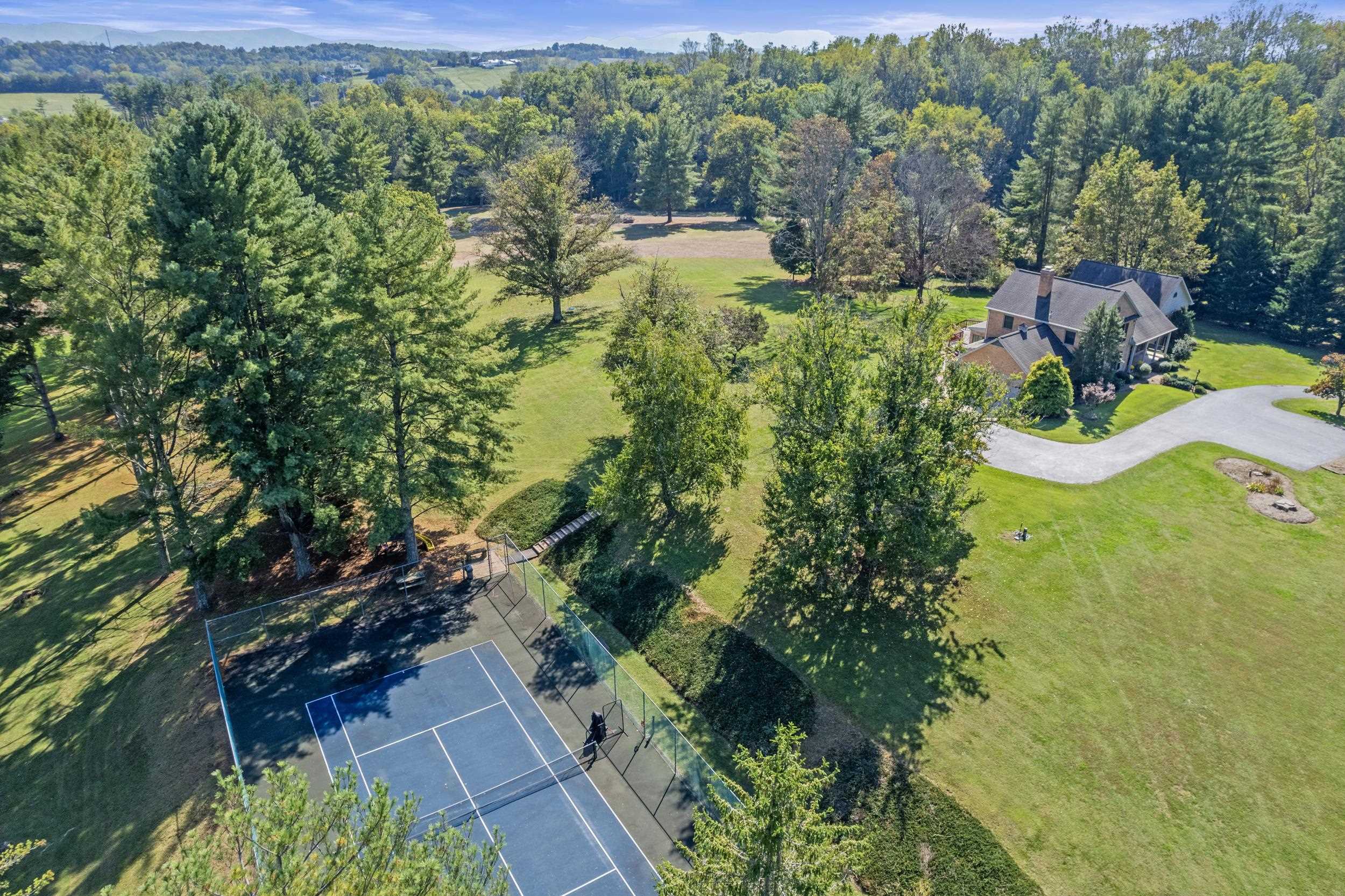 1109 ROSS RD, LEXINGTON, Virginia 24450, 5 Bedrooms Bedrooms, ,3 BathroomsBathrooms,Residential,1109 ROSS RD,669700 MLS # 669700