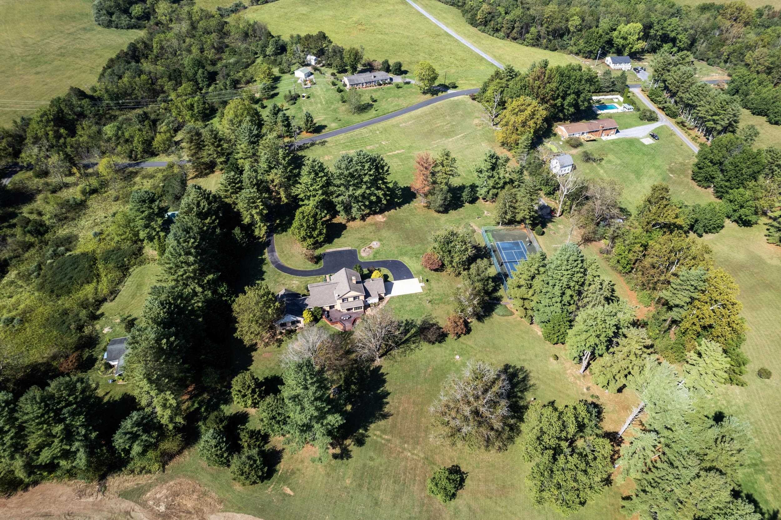 1109 ROSS RD, LEXINGTON, Virginia 24450, 5 Bedrooms Bedrooms, ,3 BathroomsBathrooms,Residential,1109 ROSS RD,669700 MLS # 669700