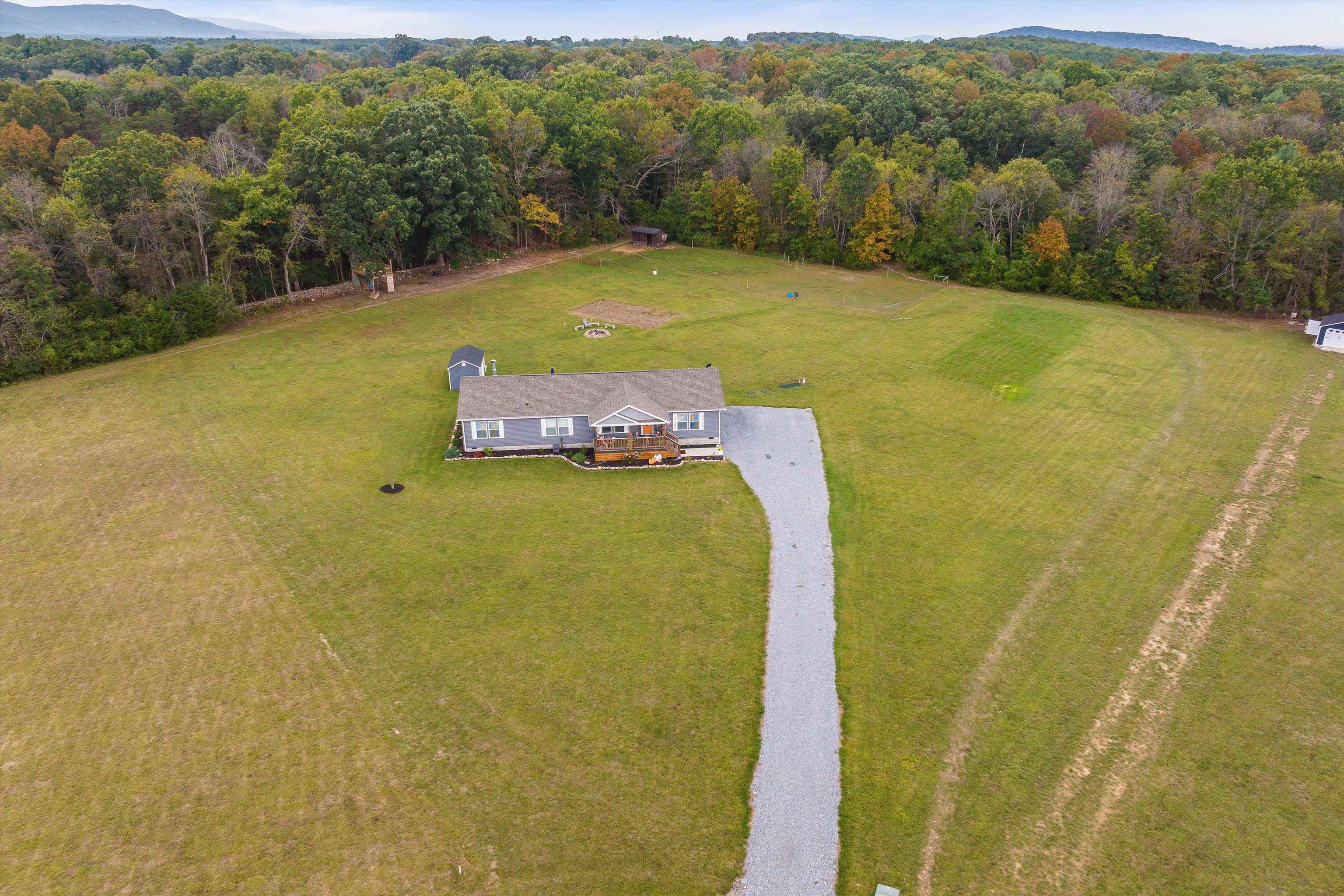 7669 FIFE LN, PORT REPUBLIC, Virginia 24471, 3 Bedrooms Bedrooms, ,2 BathroomsBathrooms,Residential,7669 FIFE LN,669701 MLS # 669701