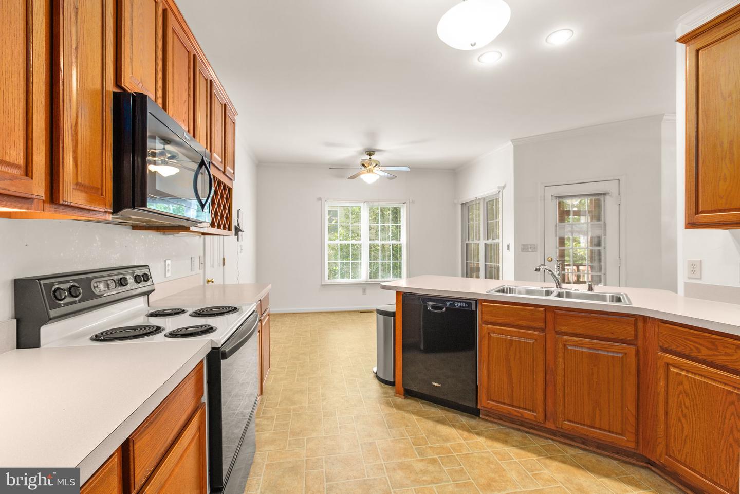 31 N POINTE, FREDERICKSBURG, Virginia 22405, 3 Bedrooms Bedrooms, ,2 BathroomsBathrooms,Residential,For sale,31 N POINTE,VAST2042982 MLS # VAST2042982