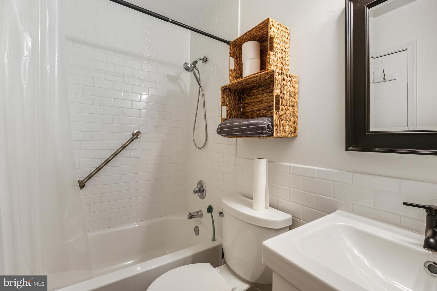 301 G ST NE #2, WASHINGTON, District Of Columbia 20002, 1 Bedroom Bedrooms, ,1 BathroomBathrooms,Residential,For sale,301 G ST NE #2,DCDC2224682 MLS # DCDC2224682