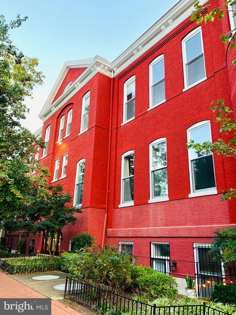 301 G ST NE #2, WASHINGTON, District Of Columbia 20002, 1 Bedroom Bedrooms, ,1 BathroomBathrooms,Residential,For sale,301 G ST NE #2,DCDC2224682 MLS # DCDC2224682