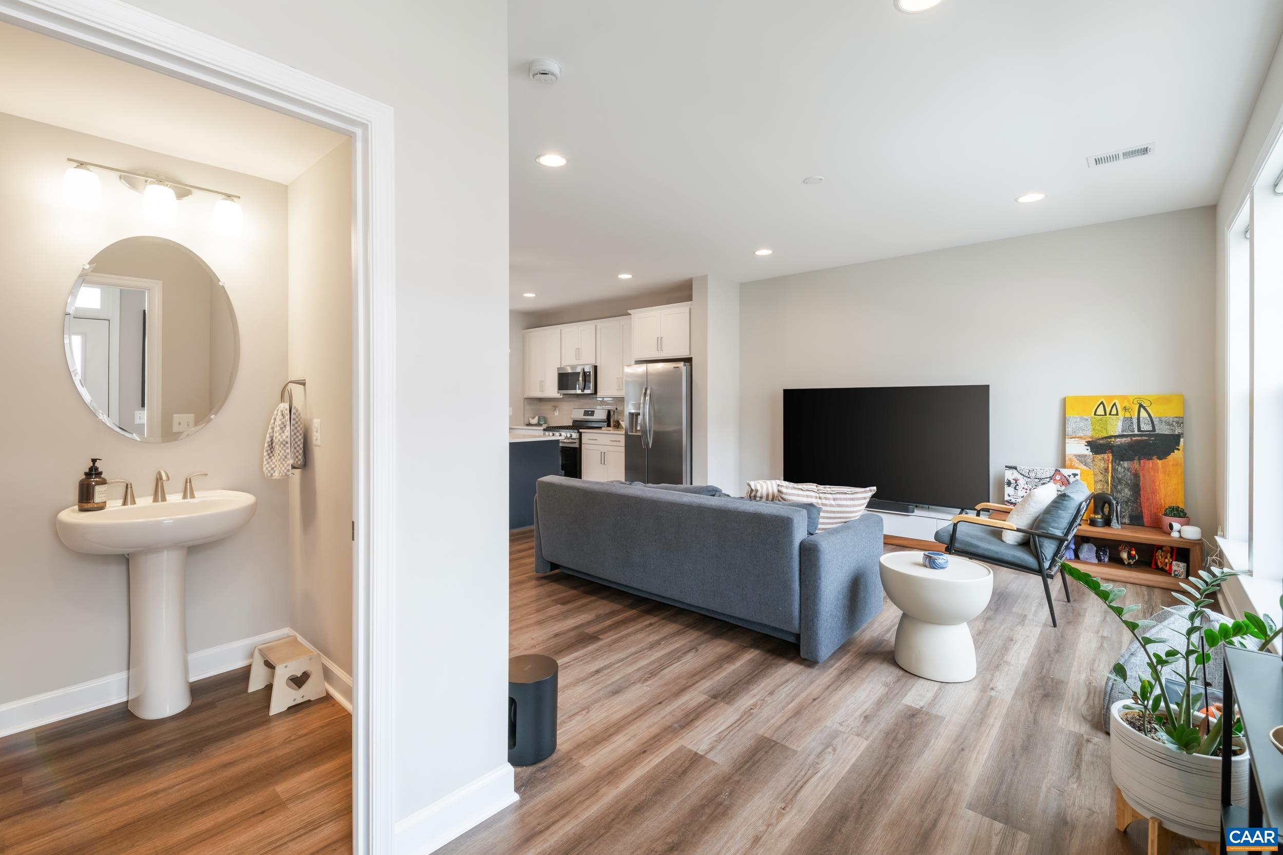 3262 CHARLESTON BLVD, ROCKINGHAM, Virginia 22801, 3 Bedrooms Bedrooms, ,2 BathroomsBathrooms,Residential,Stunning Like-New Luxury Townhouse!,3262 CHARLESTON BLVD,669703 MLS # 669703