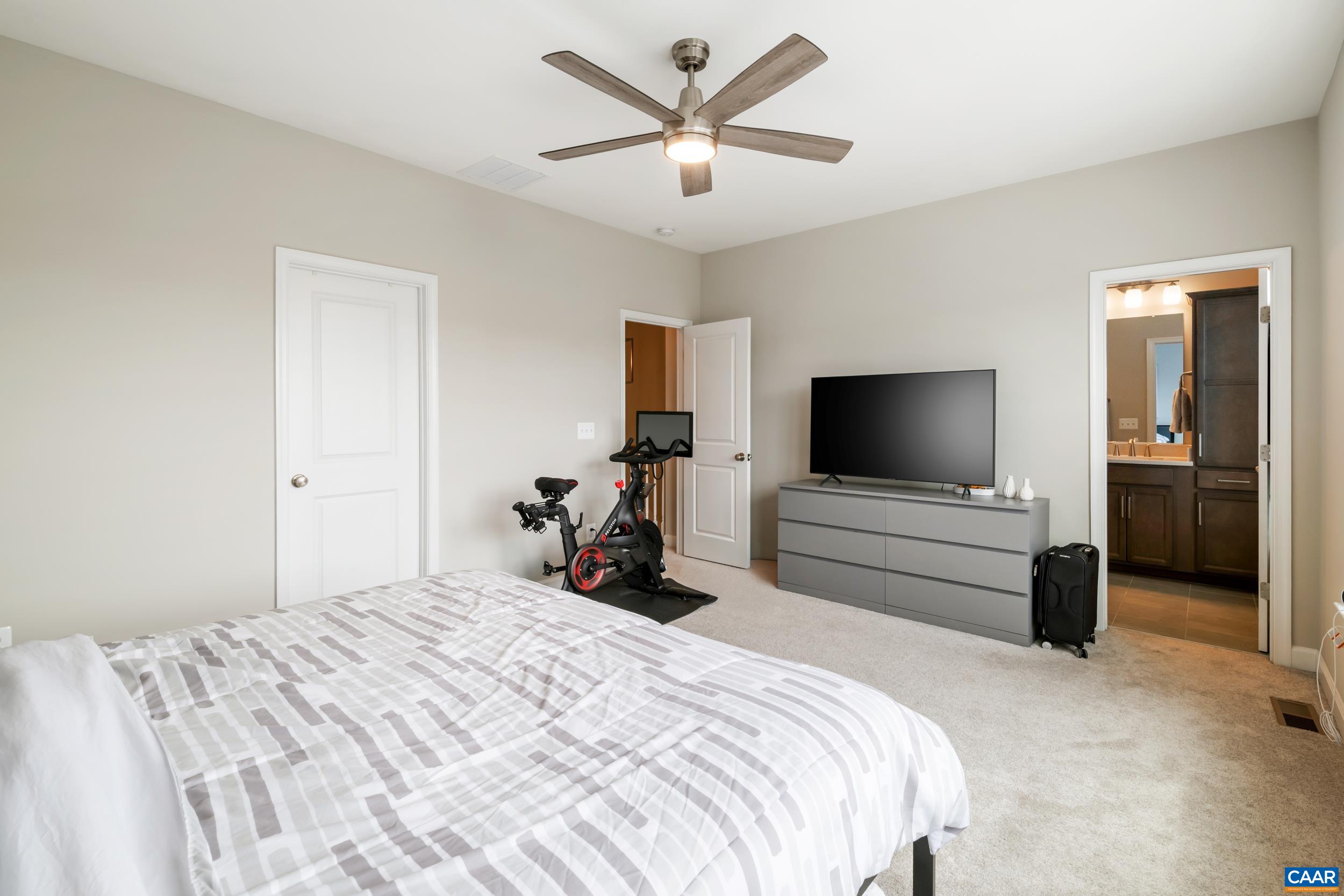 3262 CHARLESTON BLVD, ROCKINGHAM, Virginia 22801, 3 Bedrooms Bedrooms, ,2 BathroomsBathrooms,Residential,Stunning Like-New Luxury Townhouse!,3262 CHARLESTON BLVD,669703 MLS # 669703
