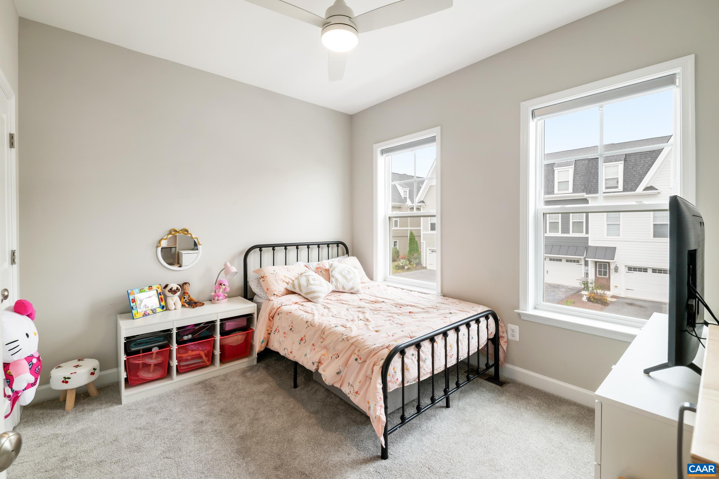 3262 CHARLESTON BLVD, ROCKINGHAM, Virginia 22801, 3 Bedrooms Bedrooms, ,2 BathroomsBathrooms,Residential,Stunning Like-New Luxury Townhouse!,3262 CHARLESTON BLVD,669703 MLS # 669703