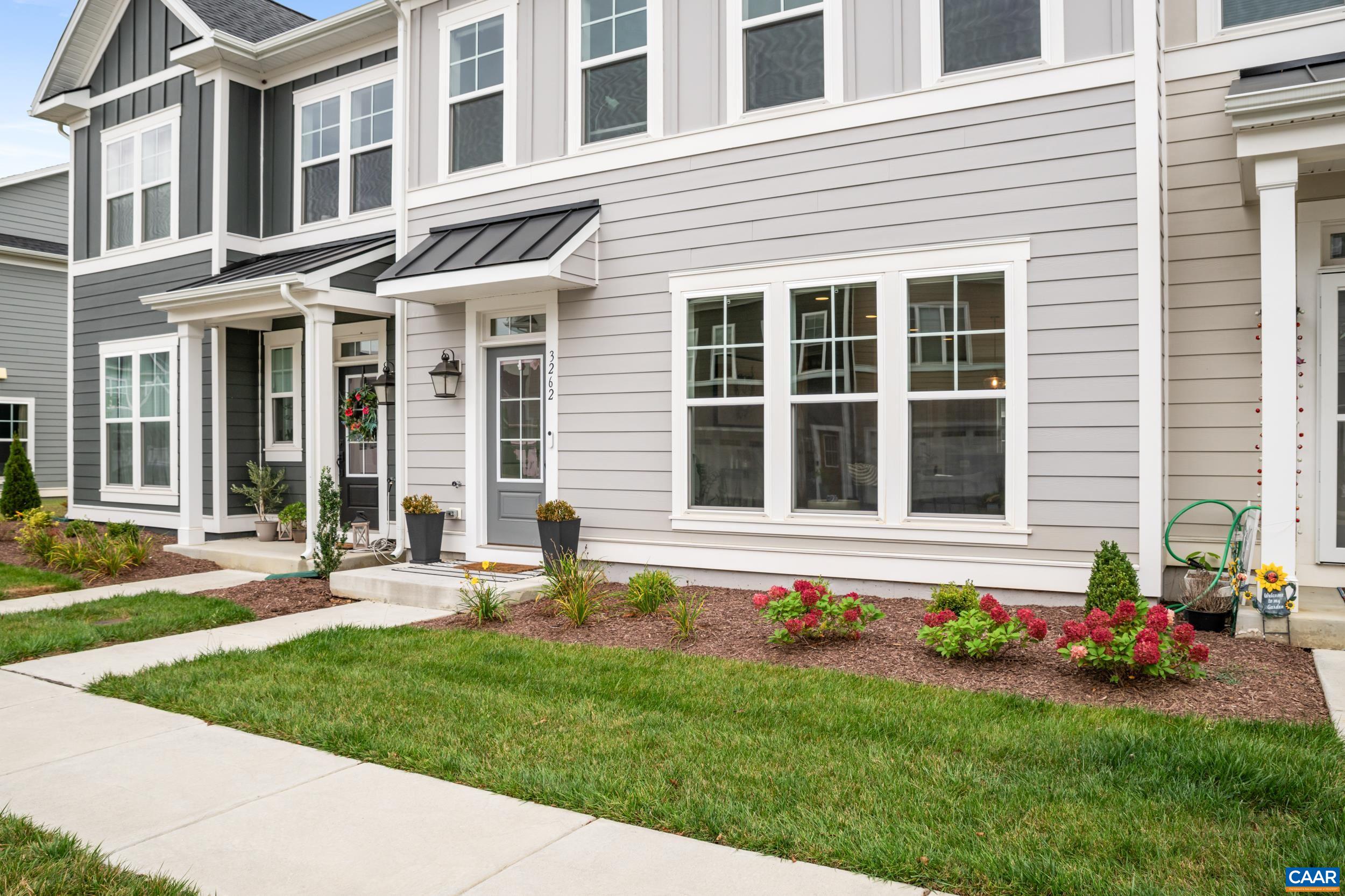 3262 CHARLESTON BLVD, ROCKINGHAM, Virginia 22801, 3 Bedrooms Bedrooms, ,2 BathroomsBathrooms,Residential,Stunning Like-New Luxury Townhouse!,3262 CHARLESTON BLVD,669703 MLS # 669703