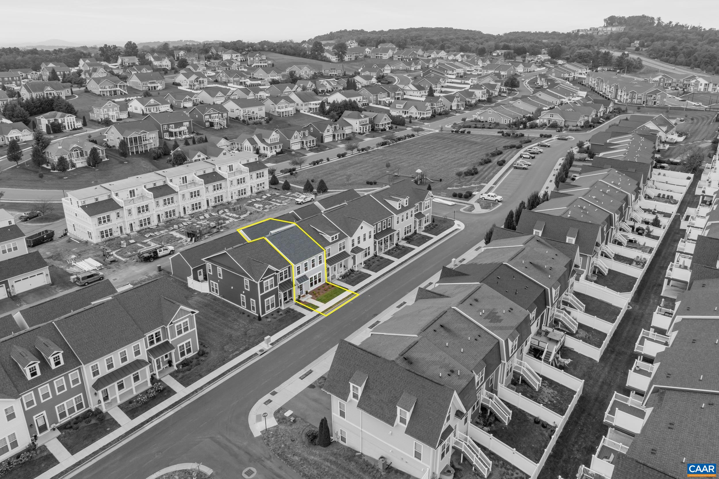 3262 CHARLESTON BLVD, ROCKINGHAM, Virginia 22801, 3 Bedrooms Bedrooms, ,2 BathroomsBathrooms,Residential,Stunning Like-New Luxury Townhouse!,3262 CHARLESTON BLVD,669703 MLS # 669703