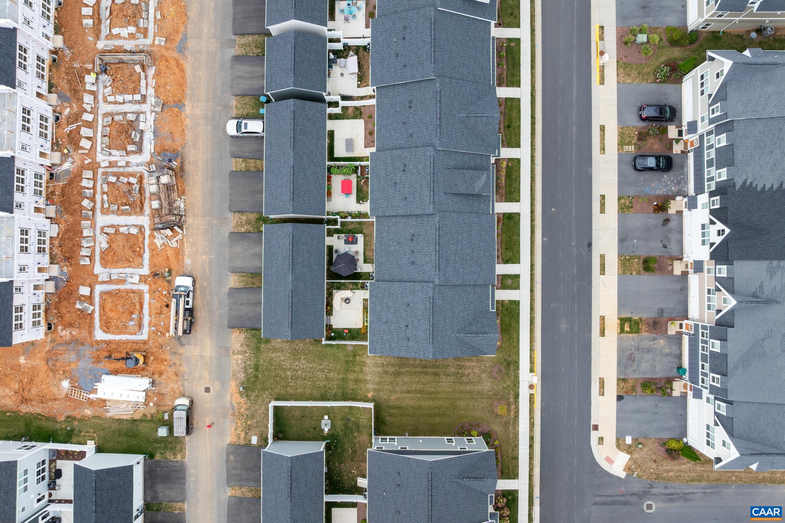 3262 CHARLESTON BLVD, ROCKINGHAM, Virginia 22801, 3 Bedrooms Bedrooms, ,2 BathroomsBathrooms,Residential,Stunning Like-New Luxury Townhouse!,3262 CHARLESTON BLVD,669703 MLS # 669703