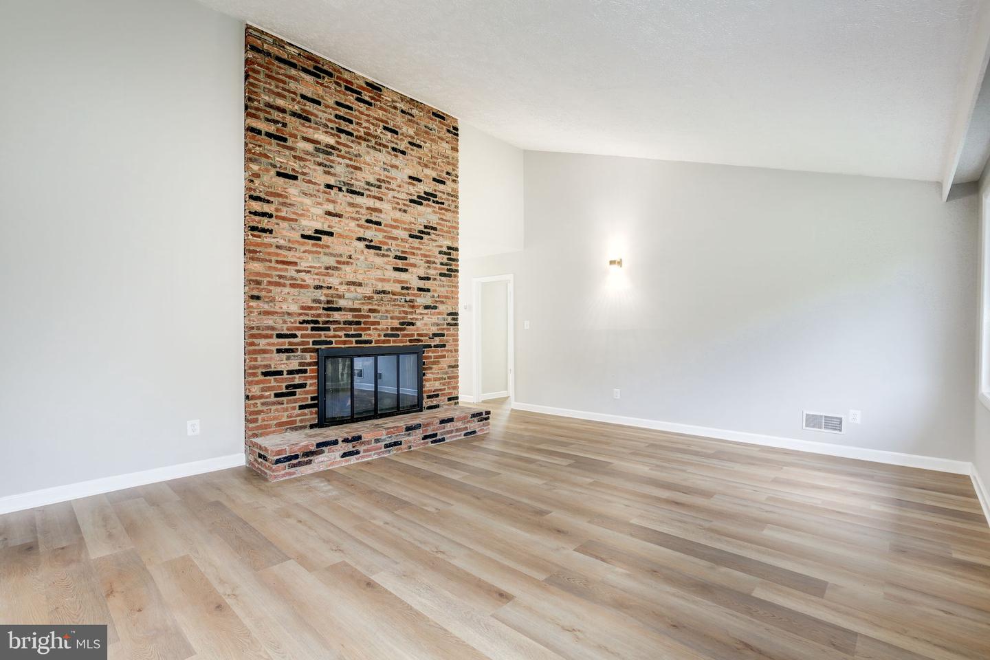 9197 BROADLANDS LN, NOKESVILLE, Virginia 20181, 5 Bedrooms Bedrooms, ,4 BathroomsBathrooms,Residential,For sale,9197 BROADLANDS LN,VAPW2105056 MLS # VAPW2105056