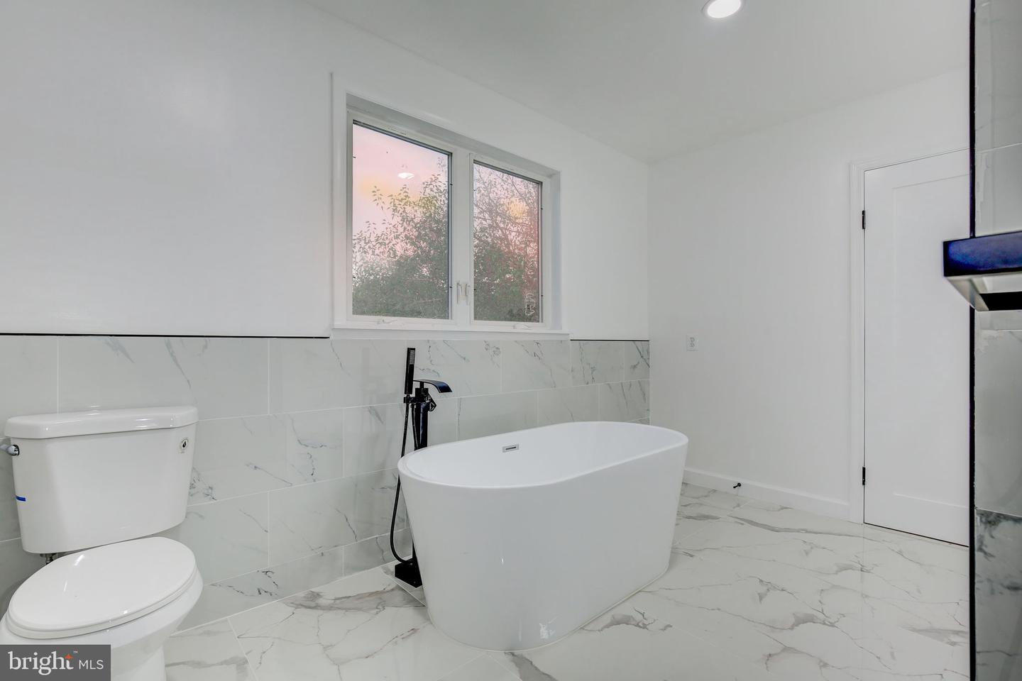 9197 BROADLANDS LN, NOKESVILLE, Virginia 20181, 5 Bedrooms Bedrooms, ,4 BathroomsBathrooms,Residential,For sale,9197 BROADLANDS LN,VAPW2105056 MLS # VAPW2105056