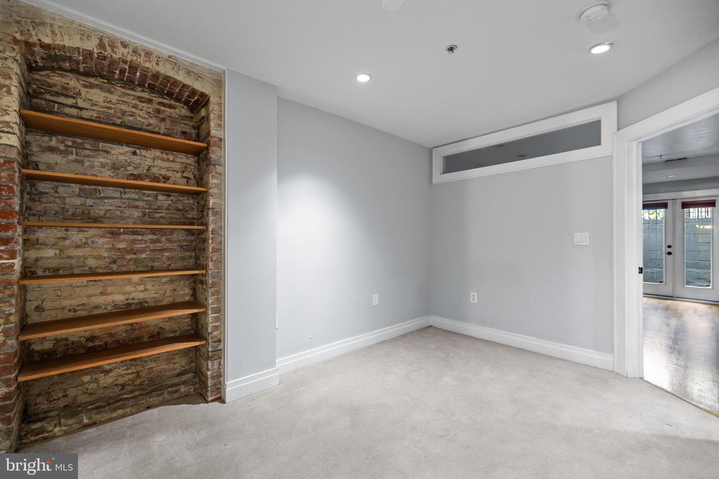 1109 M ST NW #1, WASHINGTON, District Of Columbia 20005, 1 Bedroom Bedrooms, ,1 BathroomBathrooms,Residential,For sale,1109 M ST NW #1,DCDC2224824 MLS # DCDC2224824