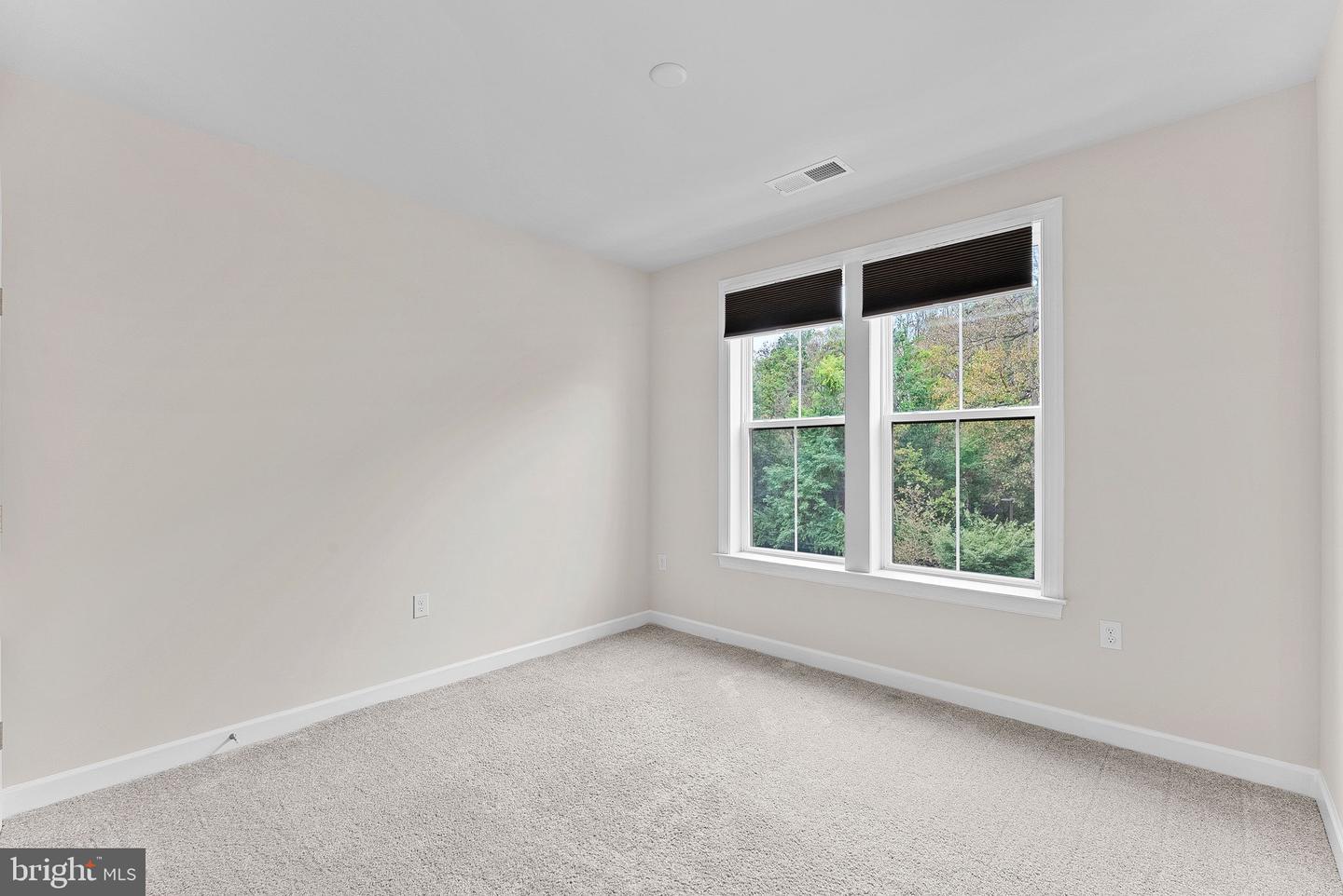 3925 FAIR RIDGE DR #305, FAIRFAX, Virginia 22033, 2 Bedrooms Bedrooms, ,2 BathroomsBathrooms,Residential,For sale,3925 FAIR RIDGE DR #305,VAFX2269974 MLS # VAFX2269974