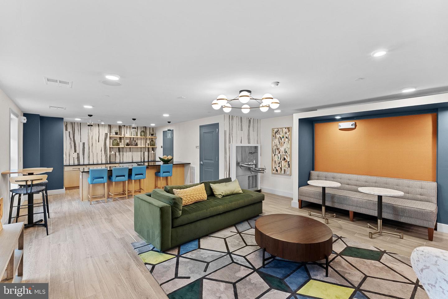 3925 FAIR RIDGE DR #305, FAIRFAX, Virginia 22033, 2 Bedrooms Bedrooms, ,2 BathroomsBathrooms,Residential,For sale,3925 FAIR RIDGE DR #305,VAFX2269974 MLS # VAFX2269974