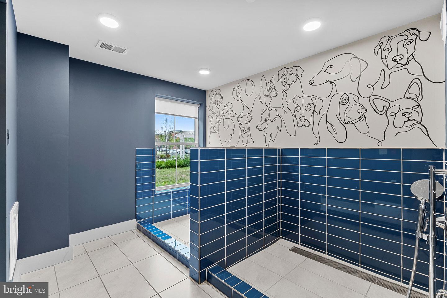 3925 FAIR RIDGE DR #305, FAIRFAX, Virginia 22033, 2 Bedrooms Bedrooms, ,2 BathroomsBathrooms,Residential,For sale,3925 FAIR RIDGE DR #305,VAFX2269974 MLS # VAFX2269974