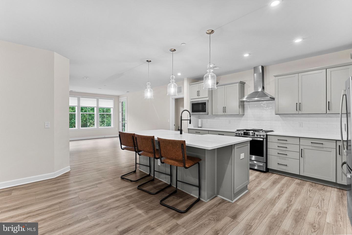 3925 FAIR RIDGE DR #305, FAIRFAX, Virginia 22033, 2 Bedrooms Bedrooms, ,2 BathroomsBathrooms,Residential,For sale,3925 FAIR RIDGE DR #305,VAFX2269974 MLS # VAFX2269974