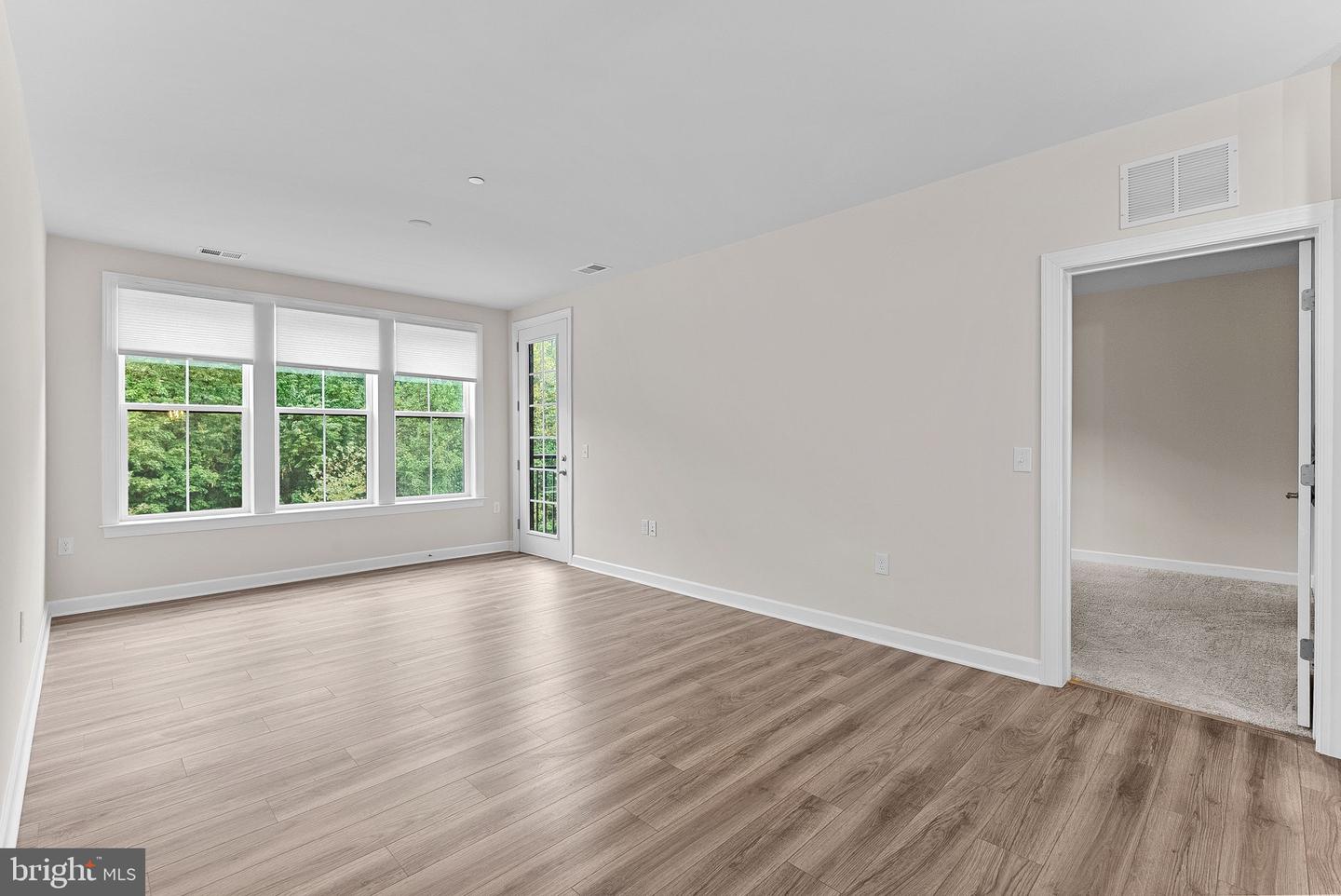 3925 FAIR RIDGE DR #305, FAIRFAX, Virginia 22033, 2 Bedrooms Bedrooms, ,2 BathroomsBathrooms,Residential,For sale,3925 FAIR RIDGE DR #305,VAFX2269974 MLS # VAFX2269974