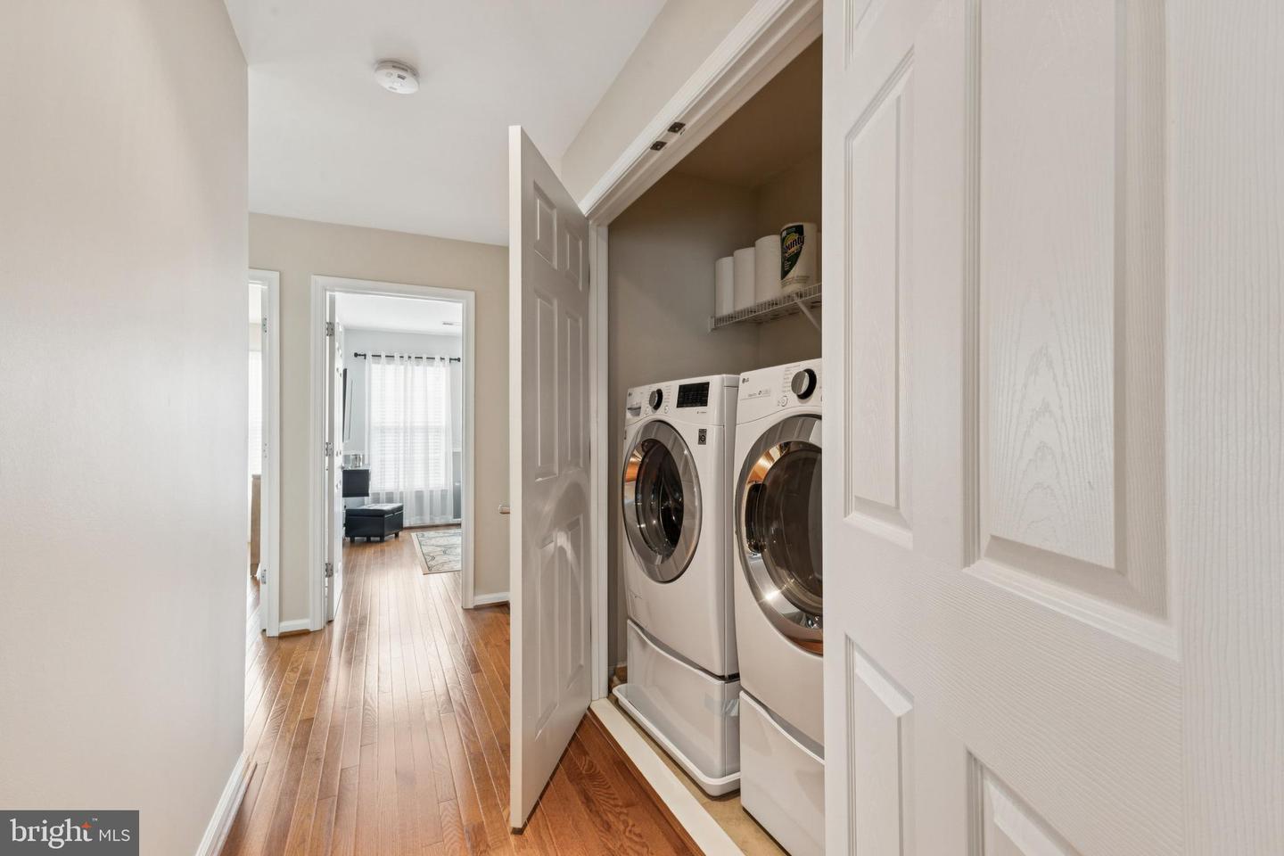 42764 KEILLER TER, ASHBURN, Virginia 20147, 4 Bedrooms Bedrooms, 8 Rooms Rooms,3 BathroomsBathrooms,Residential,For sale,42764 KEILLER TER,VALO2107902 MLS # VALO2107902