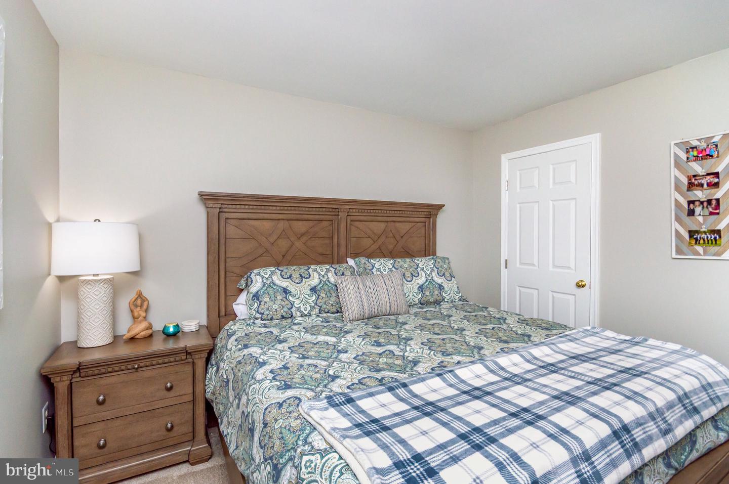 5606 GLENWOOD MEWS DR, ALEXANDRIA, Virginia 22315, 3 Bedrooms Bedrooms, ,2 BathroomsBathrooms,Residential,For sale,5606 GLENWOOD MEWS DR,VAFX2270006 MLS # VAFX2270006