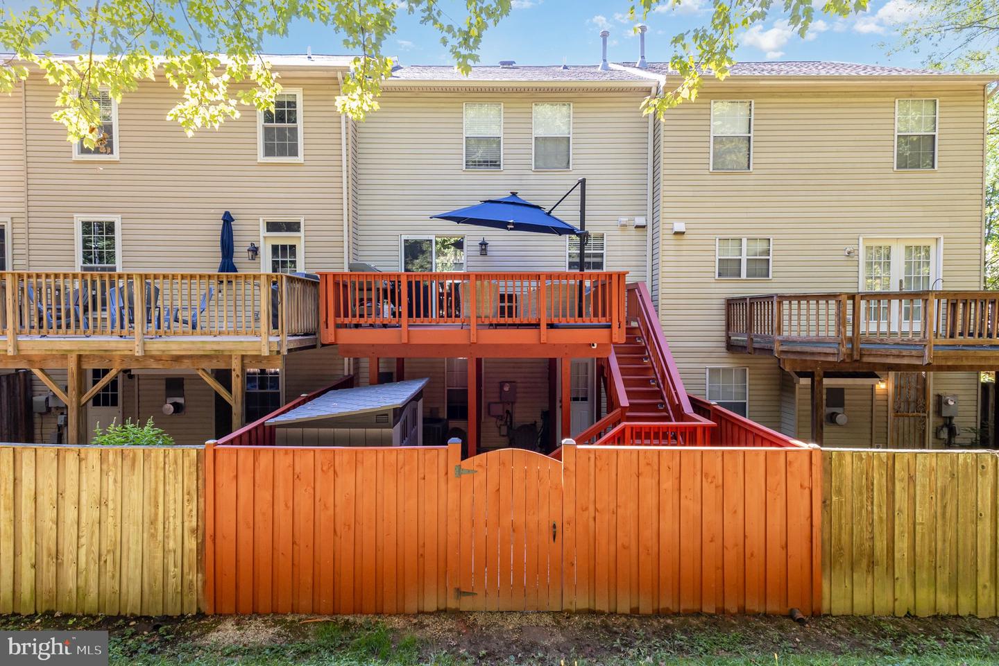 5606 GLENWOOD MEWS DR, ALEXANDRIA, Virginia 22315, 3 Bedrooms Bedrooms, ,2 BathroomsBathrooms,Residential,For sale,5606 GLENWOOD MEWS DR,VAFX2270006 MLS # VAFX2270006
