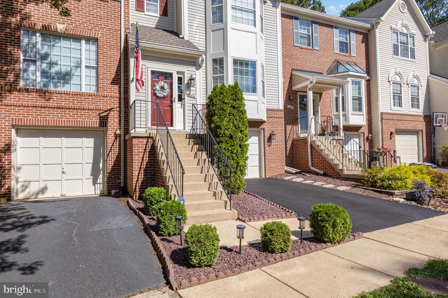 5606 GLENWOOD MEWS DR, ALEXANDRIA, Virginia 22315, 3 Bedrooms Bedrooms, ,2 BathroomsBathrooms,Residential,For sale,5606 GLENWOOD MEWS DR,VAFX2270006 MLS # VAFX2270006