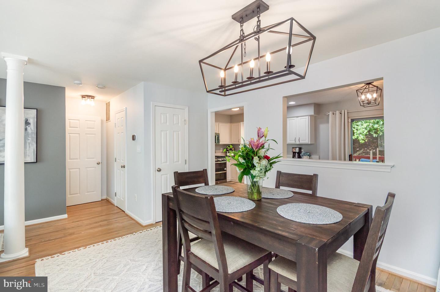 5606 GLENWOOD MEWS DR, ALEXANDRIA, Virginia 22315, 3 Bedrooms Bedrooms, ,2 BathroomsBathrooms,Residential,For sale,5606 GLENWOOD MEWS DR,VAFX2270006 MLS # VAFX2270006