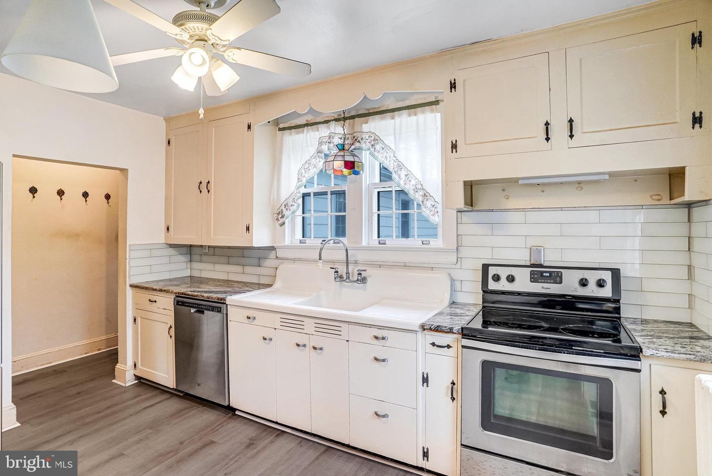 9040 GRANT AVE, MANASSAS, Virginia 20110, 3 Bedrooms Bedrooms, ,2 BathroomsBathrooms,Residential,For sale,9040 GRANT AVE,VAMN2009432 MLS # VAMN2009432