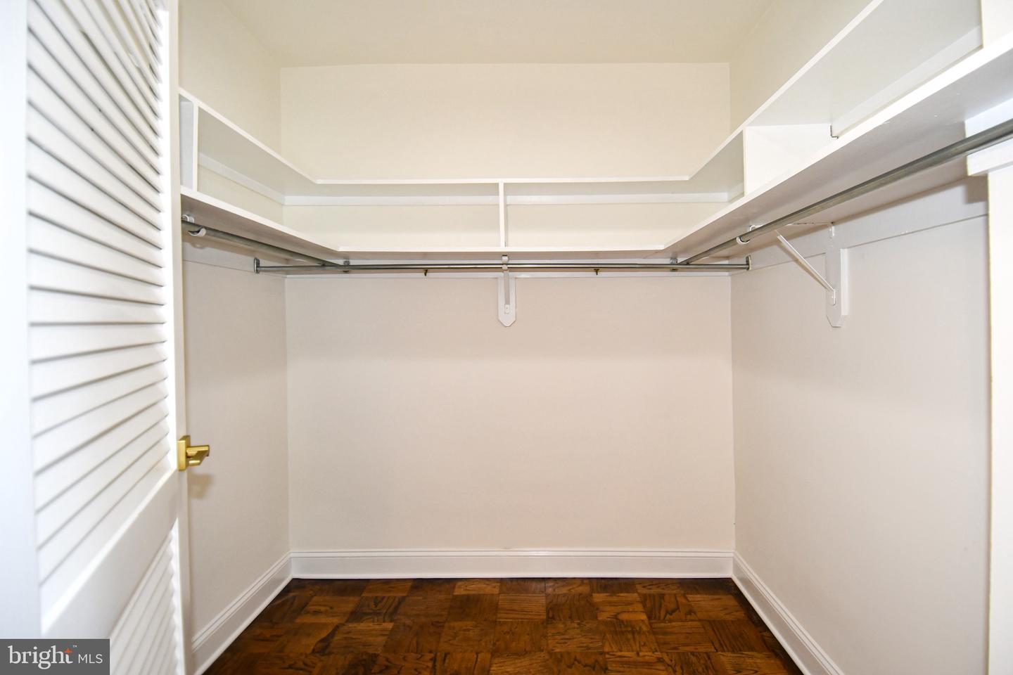 2801 NEW MEXICO AVE NW #1219, WASHINGTON, District Of Columbia 20007, 2 Bedrooms Bedrooms, ,2 BathroomsBathrooms,Residential,For sale,2801 NEW MEXICO AVE NW #1219,DCDC2224778 MLS # DCDC2224778