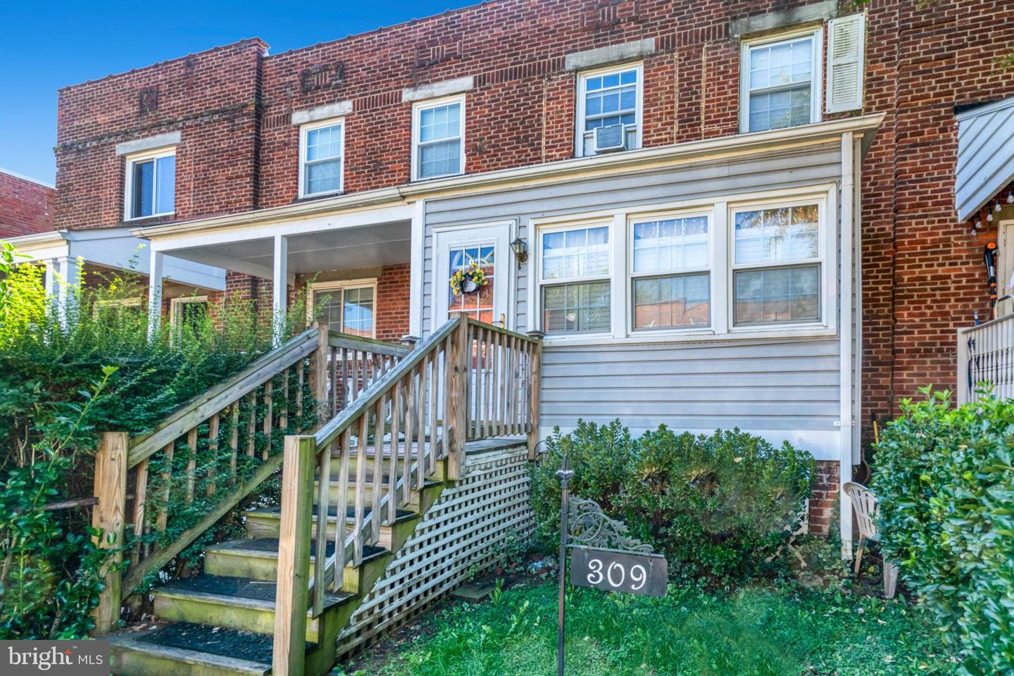 309 WESMOND DR, ALEXANDRIA, Virginia 22305, 2 Bedrooms Bedrooms, ,1 BathroomBathrooms,Residential,For sale,309 WESMOND DR,VAAX2050354 MLS # VAAX2050354