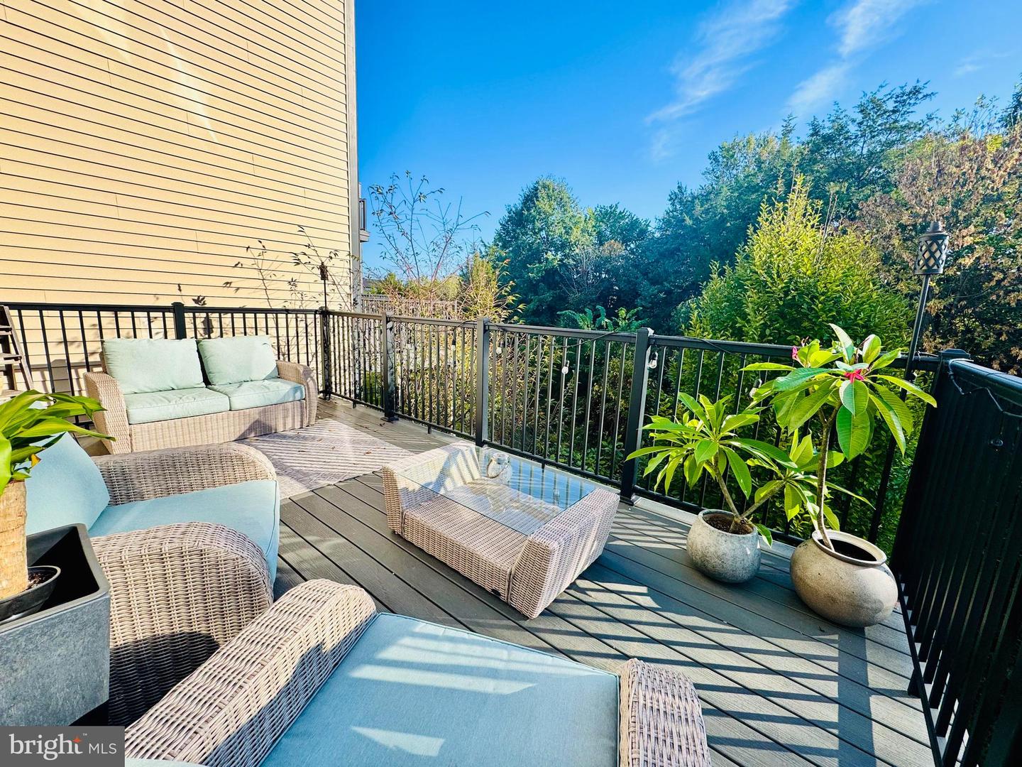 23056 SULLIVANS COVE SQ, BRAMBLETON, Virginia 20148, 3 Bedrooms Bedrooms, ,2 BathroomsBathrooms,Residential,For sale,23056 SULLIVANS COVE SQ,VALO2107926 MLS # VALO2107926