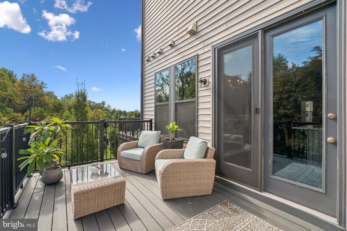 23056 SULLIVANS COVE SQ, BRAMBLETON, Virginia 20148, 3 Bedrooms Bedrooms, ,2 BathroomsBathrooms,Residential,For sale,23056 SULLIVANS COVE SQ,VALO2107926 MLS # VALO2107926