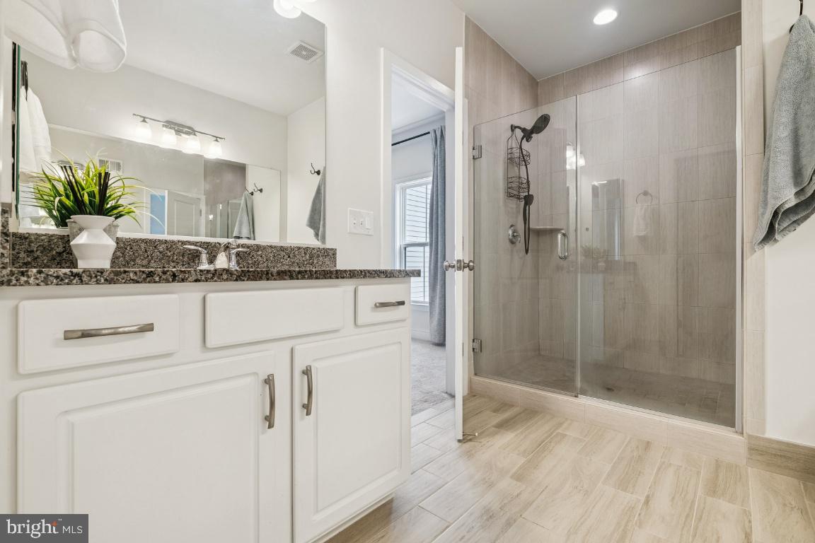23056 SULLIVANS COVE SQ, BRAMBLETON, Virginia 20148, 3 Bedrooms Bedrooms, ,2 BathroomsBathrooms,Residential,For sale,23056 SULLIVANS COVE SQ,VALO2107926 MLS # VALO2107926